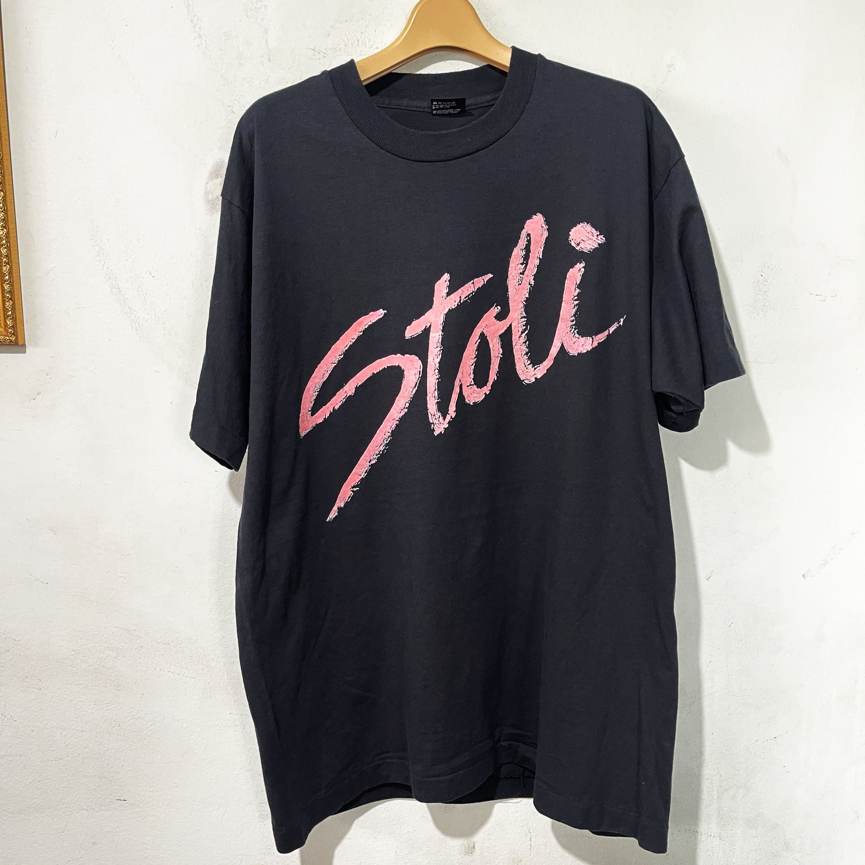 Vintage Vintage 90s Stoli T-Shirt Size US XL / EU 56 / 4 - 1 Thumbnail
