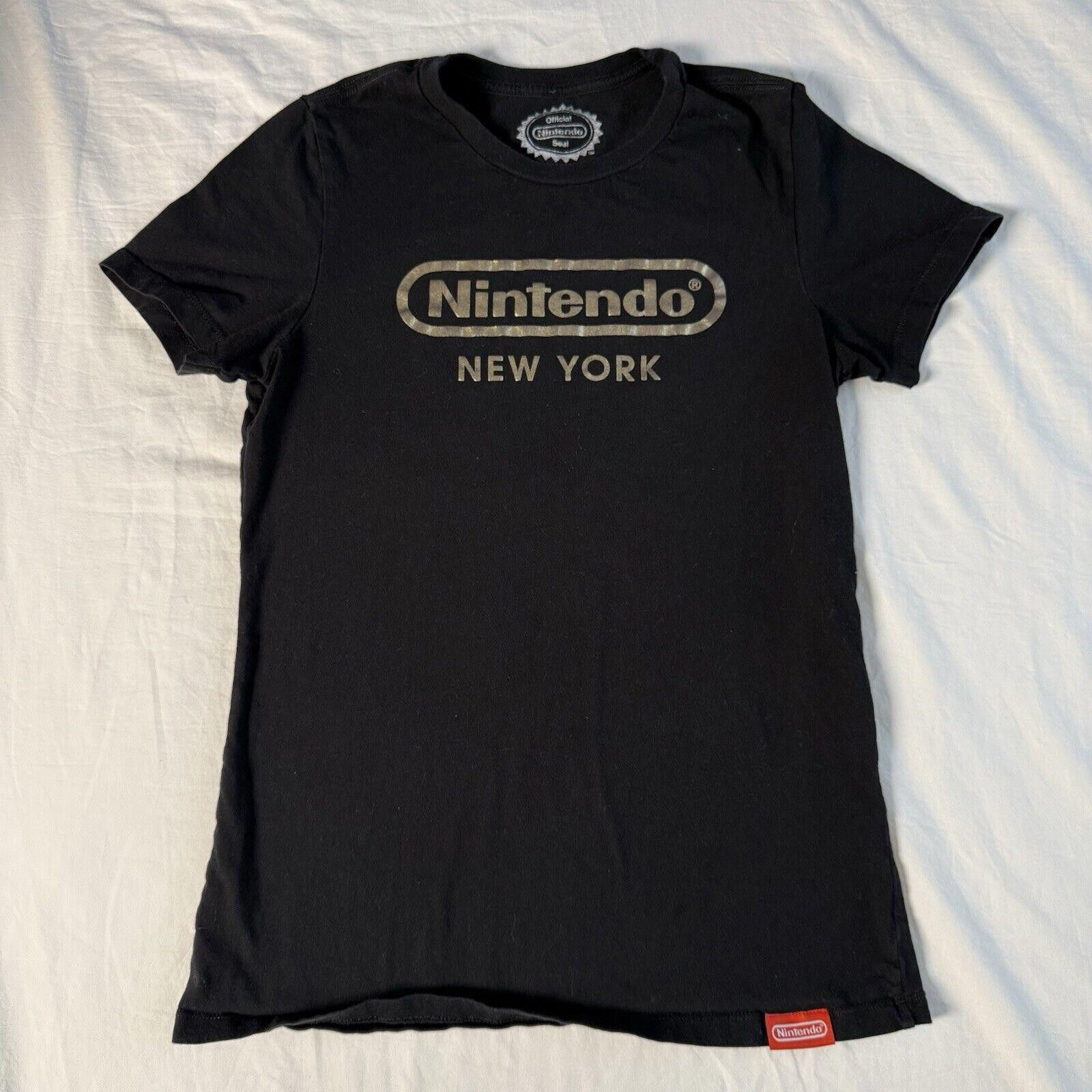 Nintendo Official Nintendo New York Logo T-Shirt Ladies Junior XL Size XL / US 12-14 / IT 48-50 - 1 Thumbnail