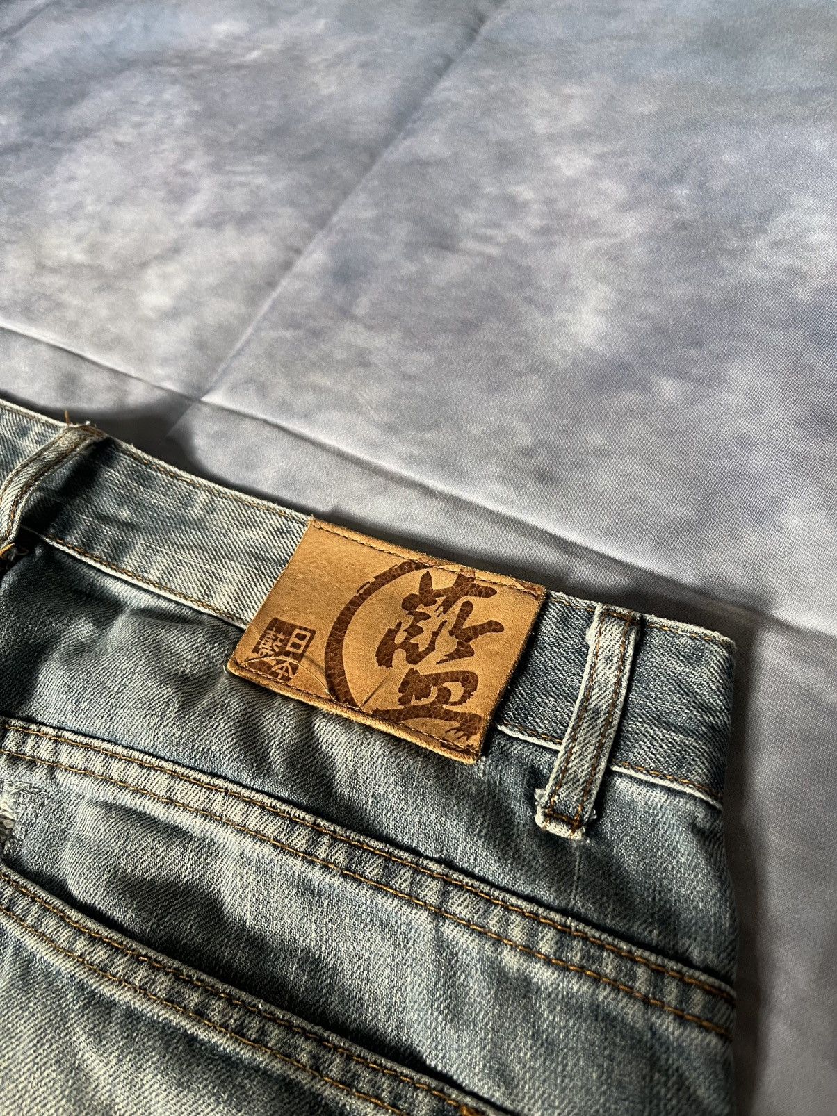 Japanese Brand Nippon Blue Y2K Embroidered Koi Fish Jeans Size US 36 / EU 52 - 6 Thumbnail