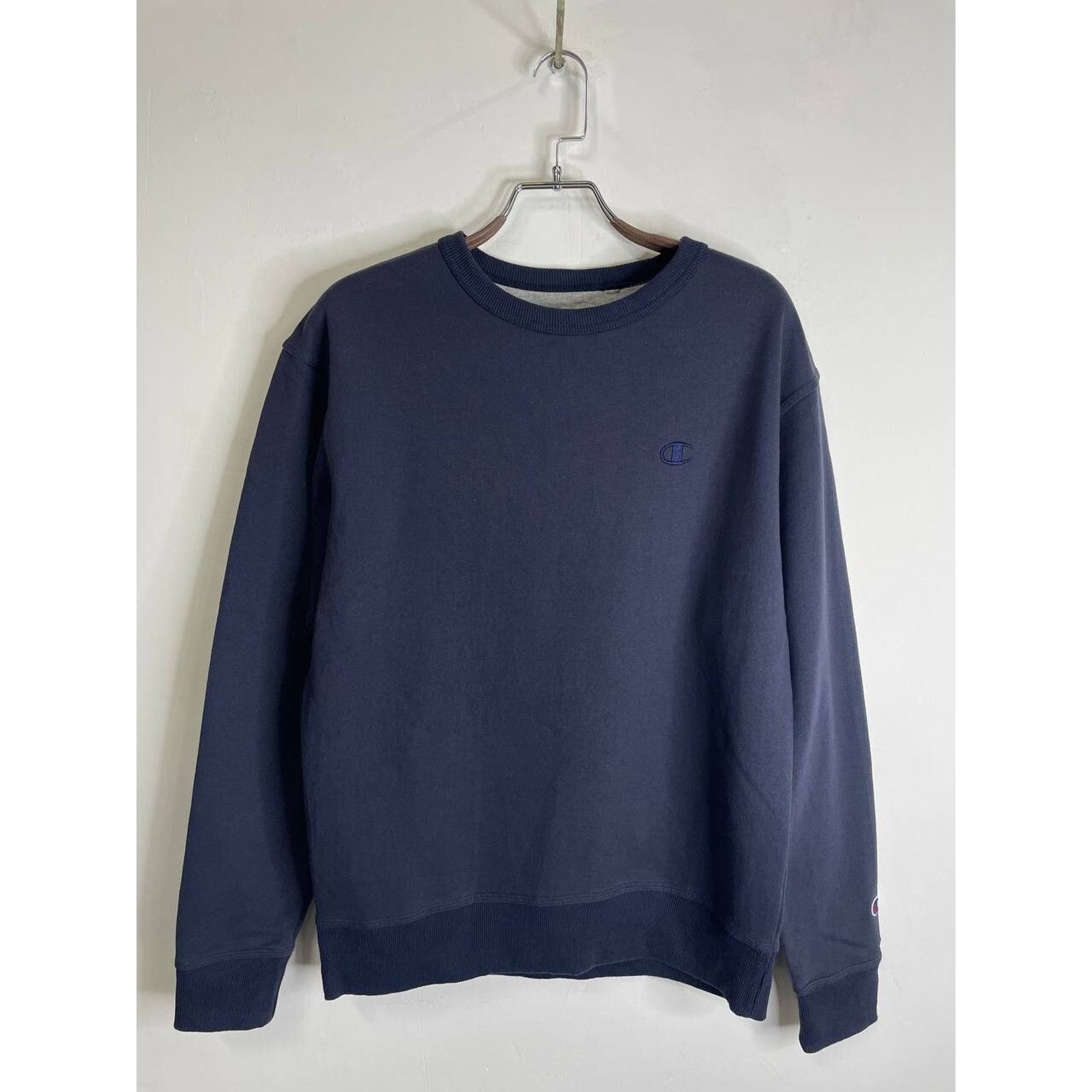 Champion Vintage Champion Navy Blue Crewneck Sweatshirt Logo Size M Size US M / EU 48-50 / 2 - 1 Thumbnail