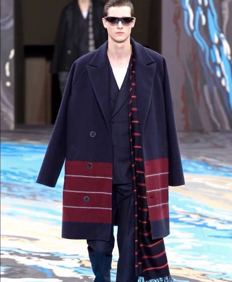 Louis Vuitton Louis Vuitton Color-block striped wool lapel single-breast Size US M / EU 48-50 / 2 - 7 Thumbnail
