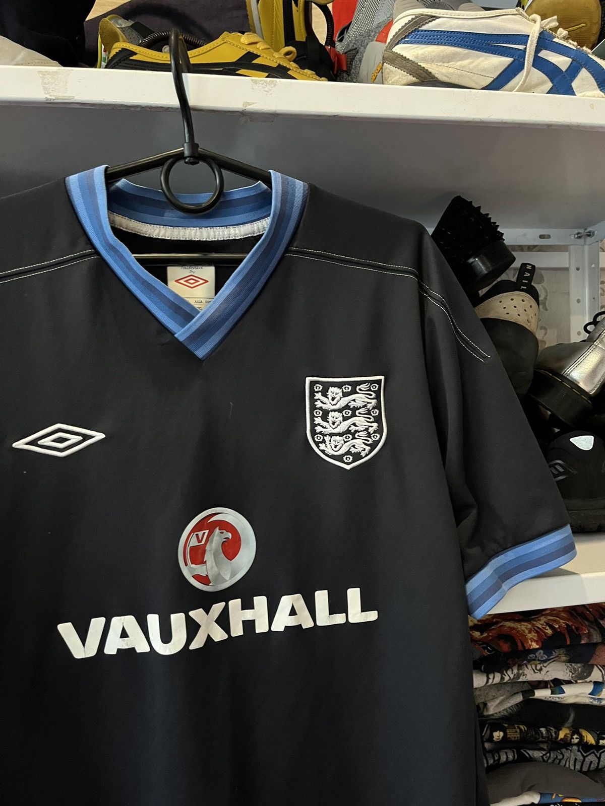 Umbro Vintage ENGLAND 2012 Umbro Vauxhall training shirt Size US XL / EU 56 / 4 - 4 Thumbnail