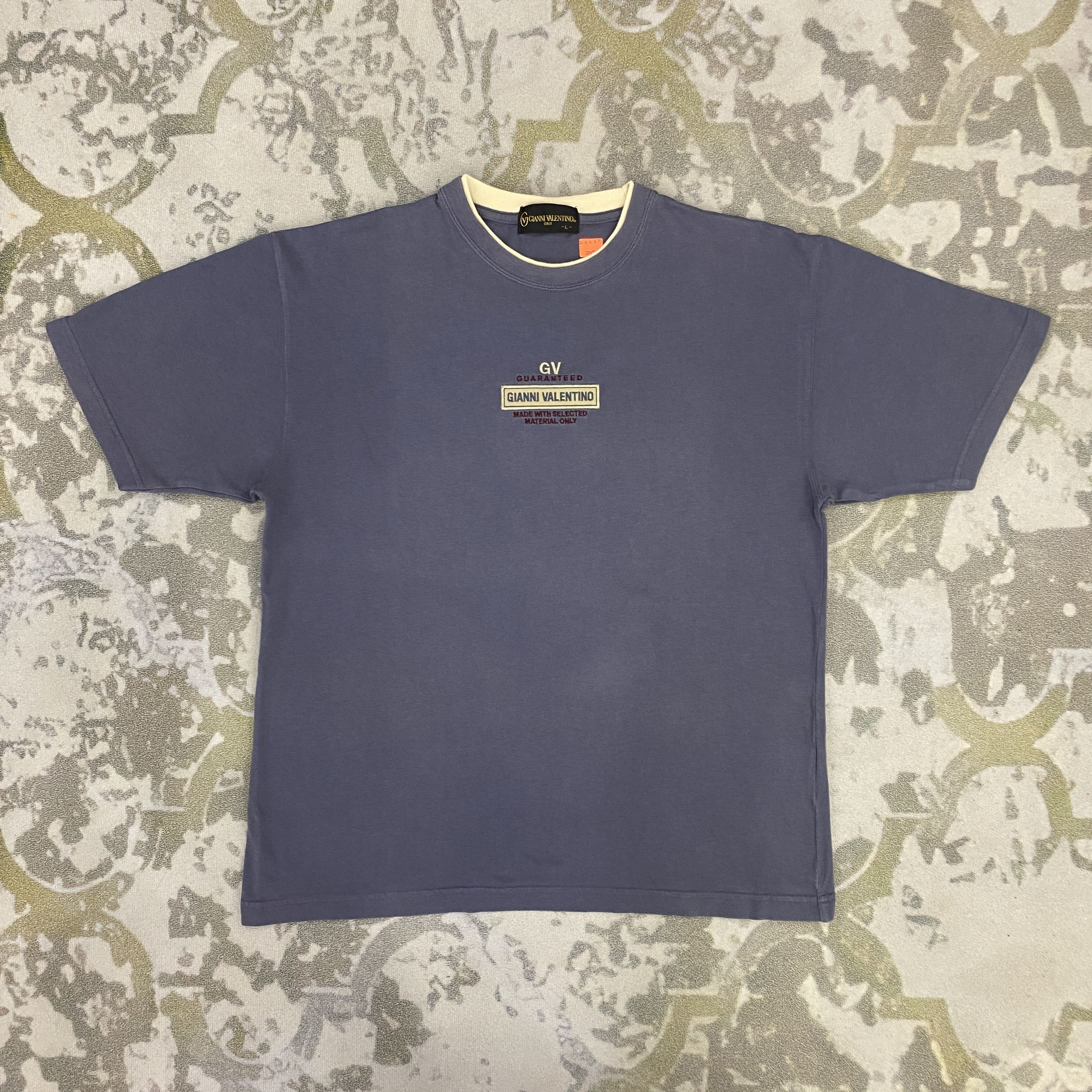 Gianni Valentino Vintage Gianni Valentino Tshirt - J037 Size US L / EU 52-54 / 3 - 1 Thumbnail