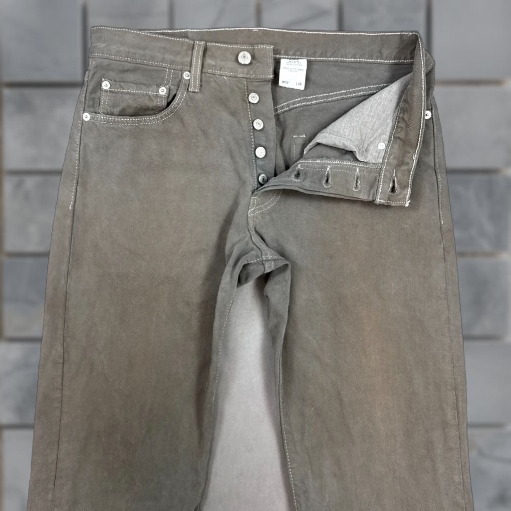 Levi's Levi's 501 Jeans Mens 32x30 Gray Denim Straight Button Fly Size US 32 / EU 48 - 1 Thumbnail