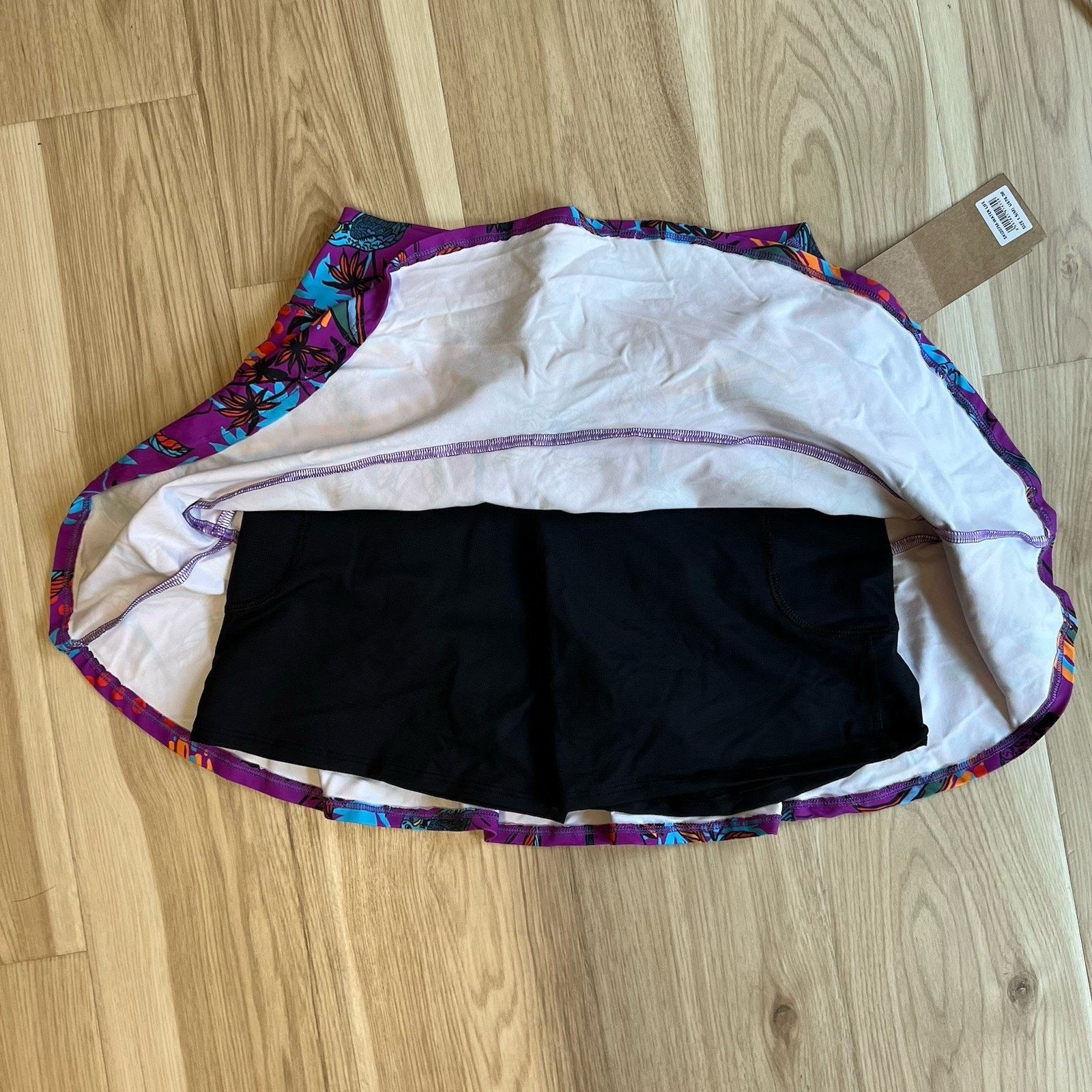 Other NWT Dona Jo Soar Skort 1.5 (M) Tennis Tiered Ruffle Size 30" / US 8 / IT 44 - 5 Thumbnail