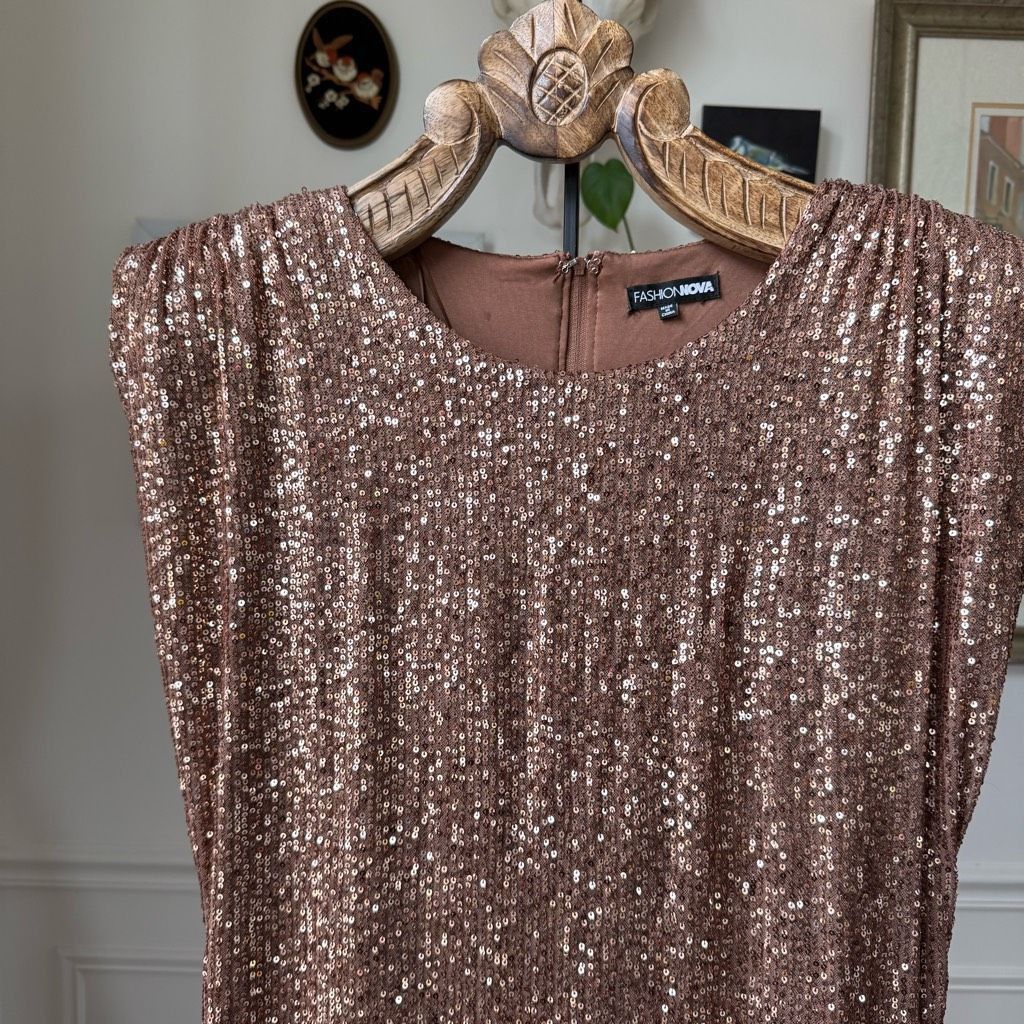 Other Fashion Nova Sparkle And Snatched Shoulder Pad Jumpsuit Copp Size 42" / US 20 - 3 Thumbnail