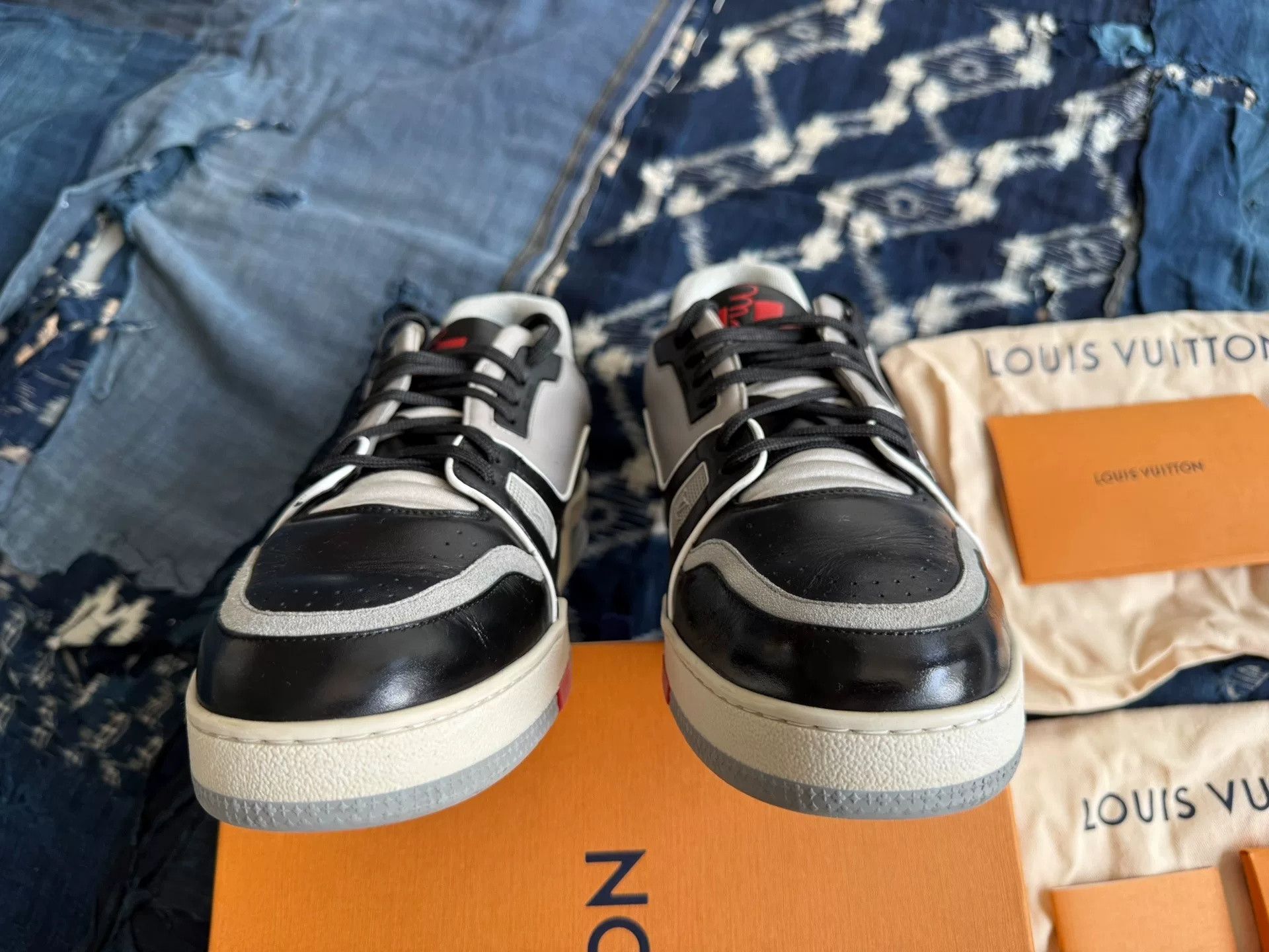 Louis Vuitton Louis Vuitton LV Trainer Black Cement Original Size US 10 / EU 43 - 6 Thumbnail