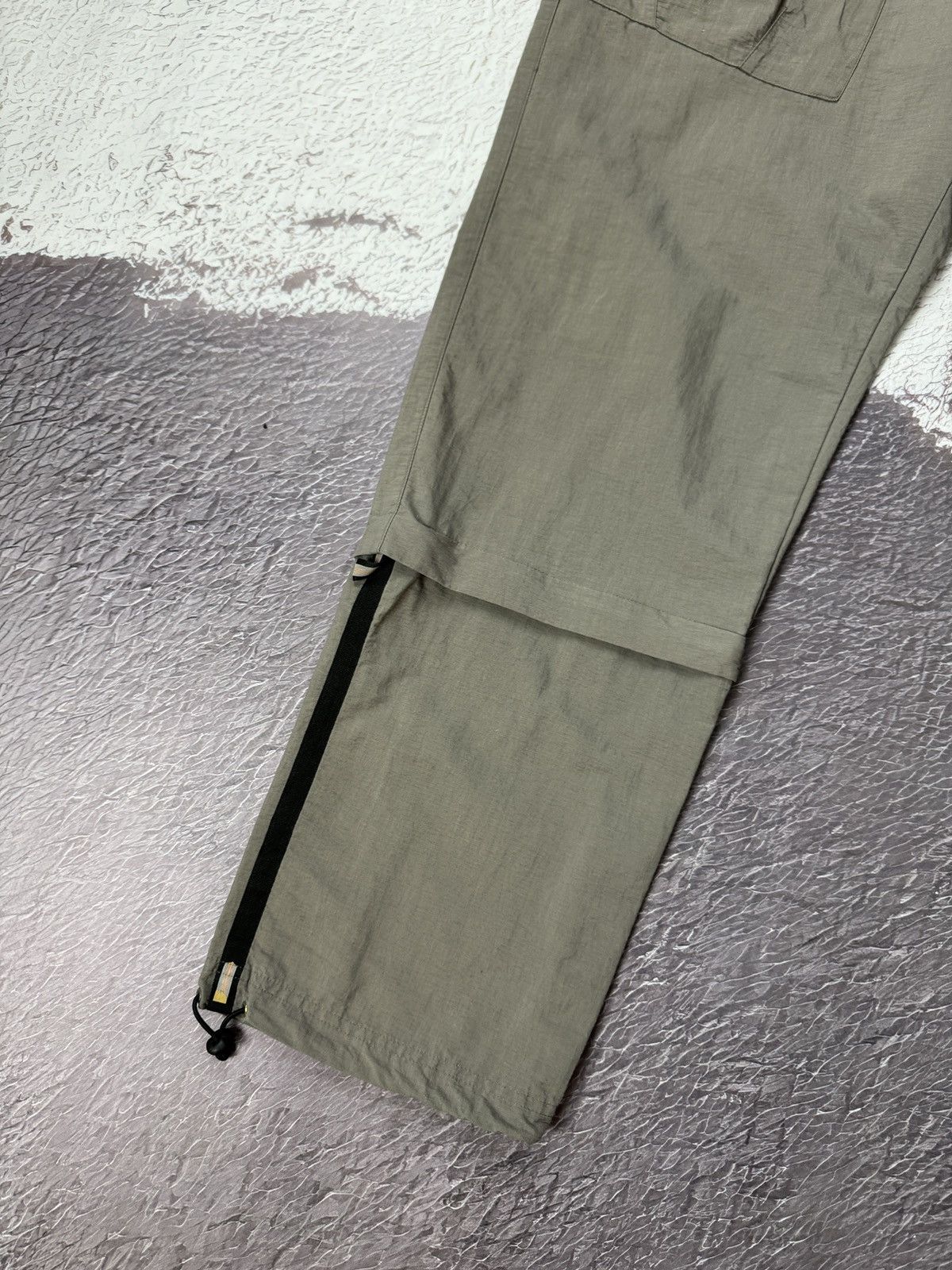 Adidas Adidas vntg y2k outdoor hiking 2 in 1 tightened track pants Size US 34 / EU 50 - 4 Thumbnail