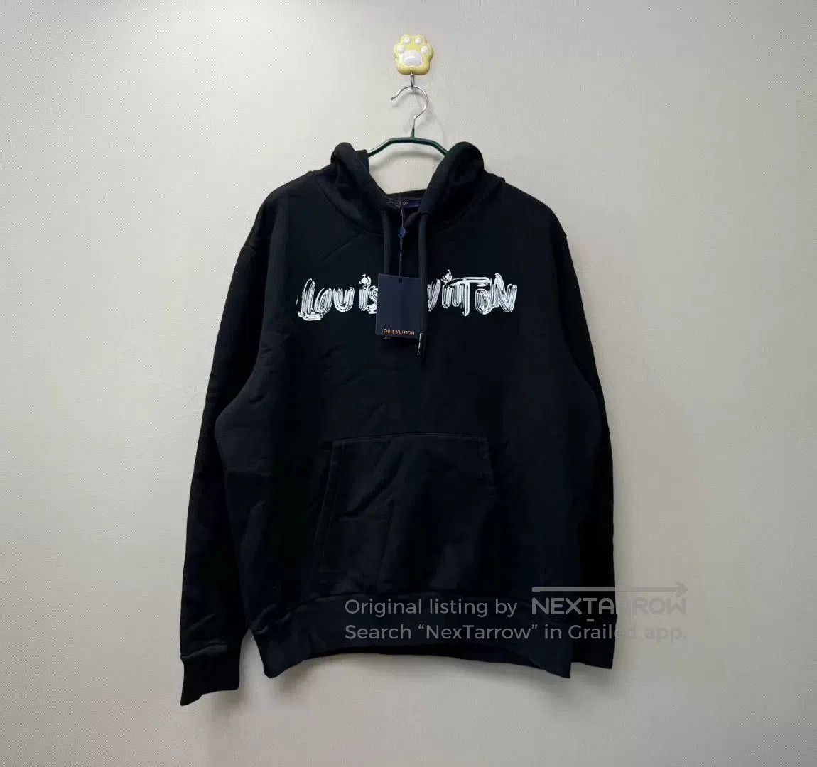 Louis Vuitton Louis Vuitton Paint Logo Hoodie XL. Size US XL / EU 56 / 4 - 1 Thumbnail