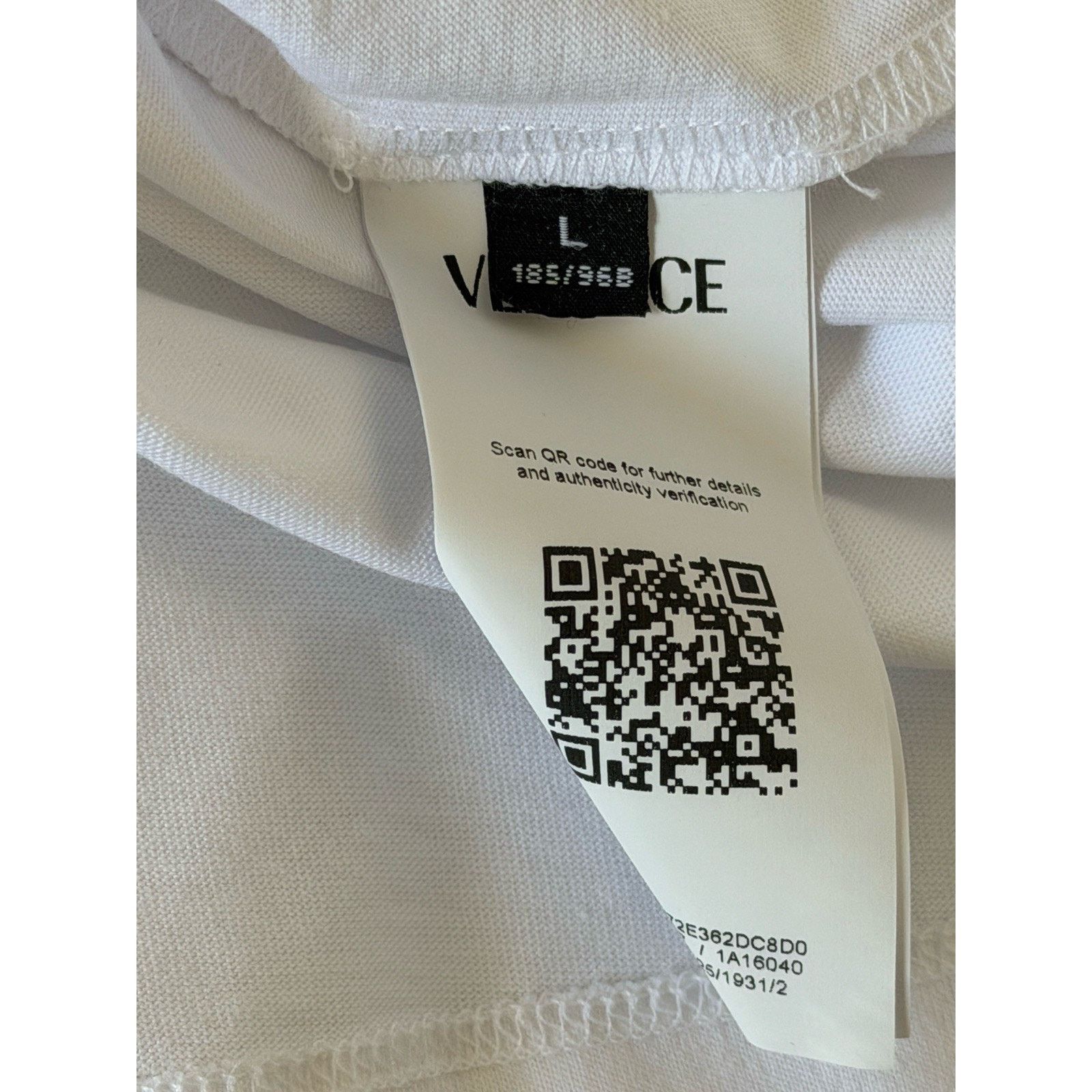 Versace Versace Print Cotton Jersey T-Shirt White/Black L 1014427 Size US L / EU 52-54 / 3 - 13 Thumbnail
