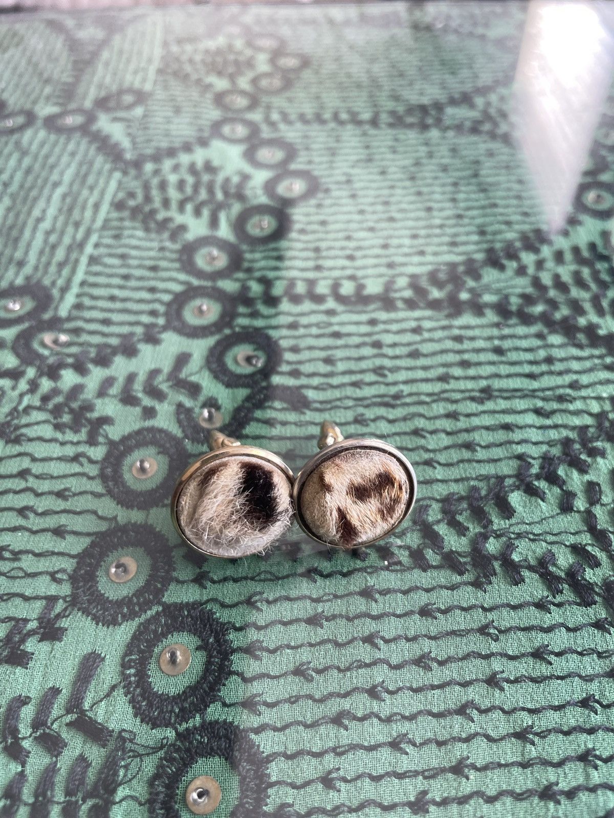 Vintage Pony hair and gold tone cuff links Size ONE SIZE - 1 Thumbnail
