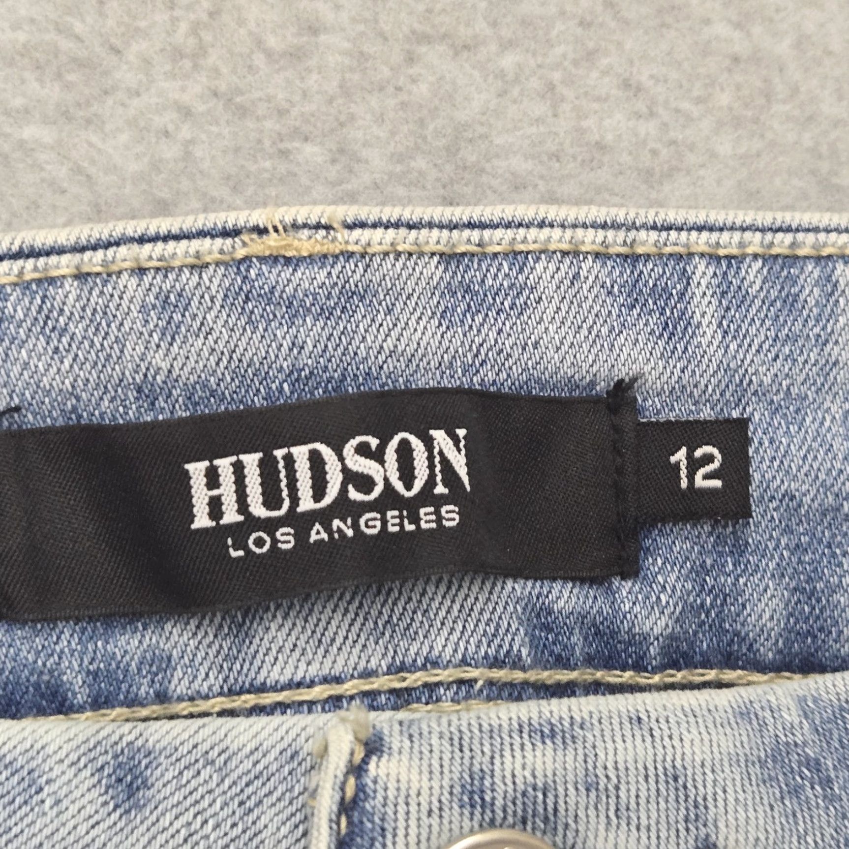 Hudson Hudson Jeans Womens 12 Blue Icy Blue Straight Leg Denim Stretch Classic Pockets Jeans Size 34" / US 12 / IT 48 - 4 Thumbnail
