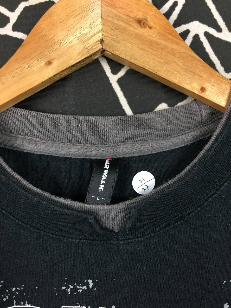 Airwalk Vtg Airwalk Found The Ground Quote Skate Streetwear Tee Size US L / EU 52-54 / 3 - 4 Thumbnail