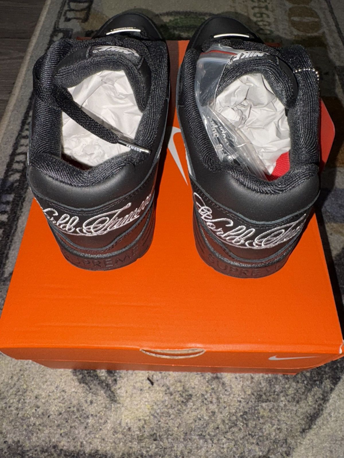 Nike × Supreme Supreme Nike Air Max 1 ‘87 SP (Womens 7) Size US 5.5 / EU 38 - 5 Thumbnail