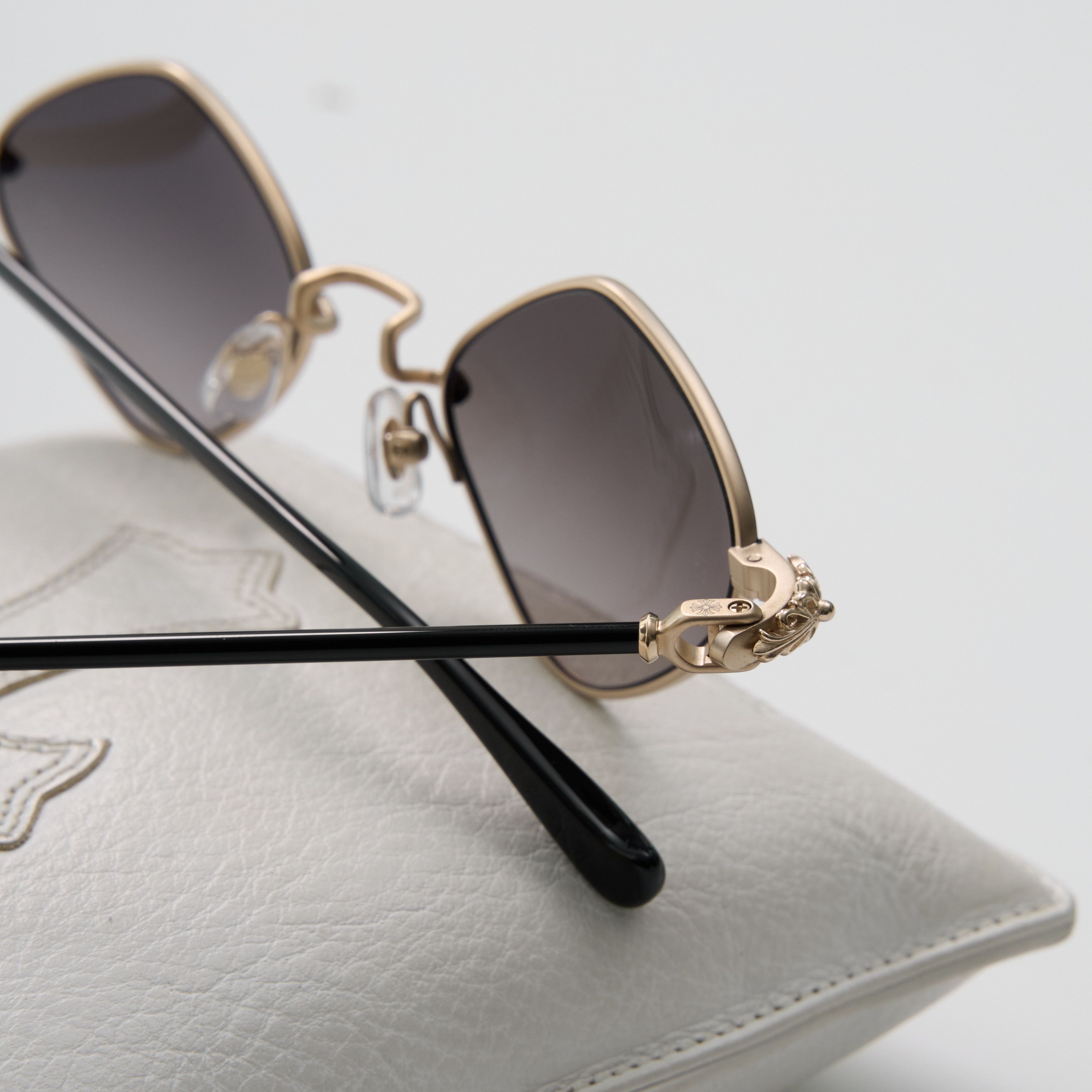Chrome Hearts CHROME HEARTS DIAMOND DOG Matte Black/Matte Gold PlatedBlack Size ONE SIZE - 7 Thumbnail