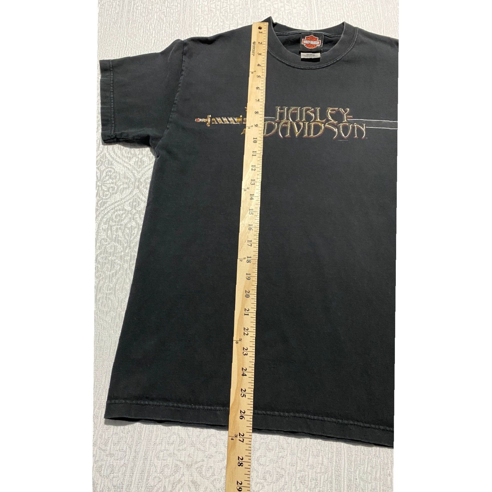 Harley Davidson VINTAGE Harley-Davidson Sword Graphic T-Shirt Mens M Black 2004 Illinois McHenry Shop Harley-Davidson Graphic Tee Grunge Motorcycle Retro Size US M / EU 48-50 / 2 - 3 Thumbnail