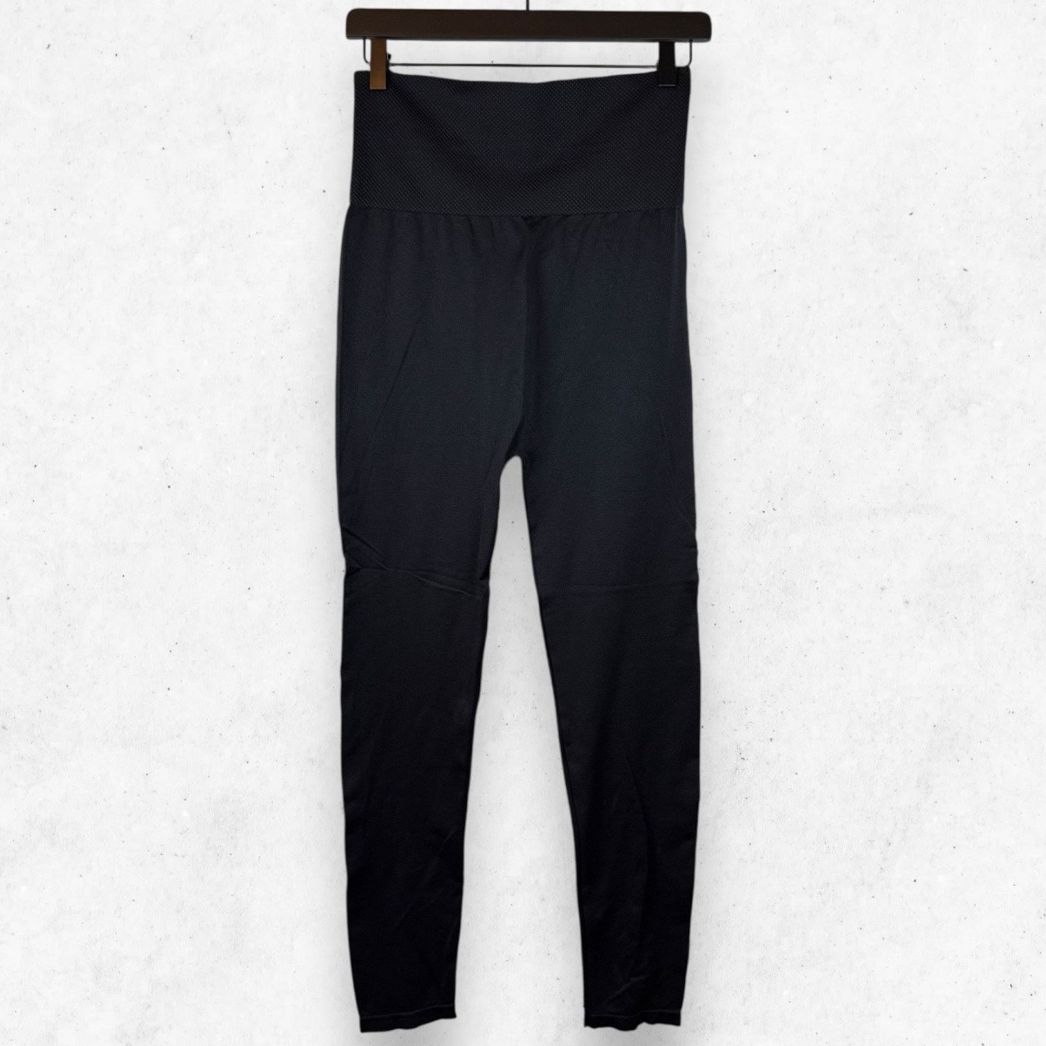 Other Zenana Leggings Women's Size 1X/2X Black Seamless Spandex Size 32" / US 10 / IT 46 - 2 Thumbnail