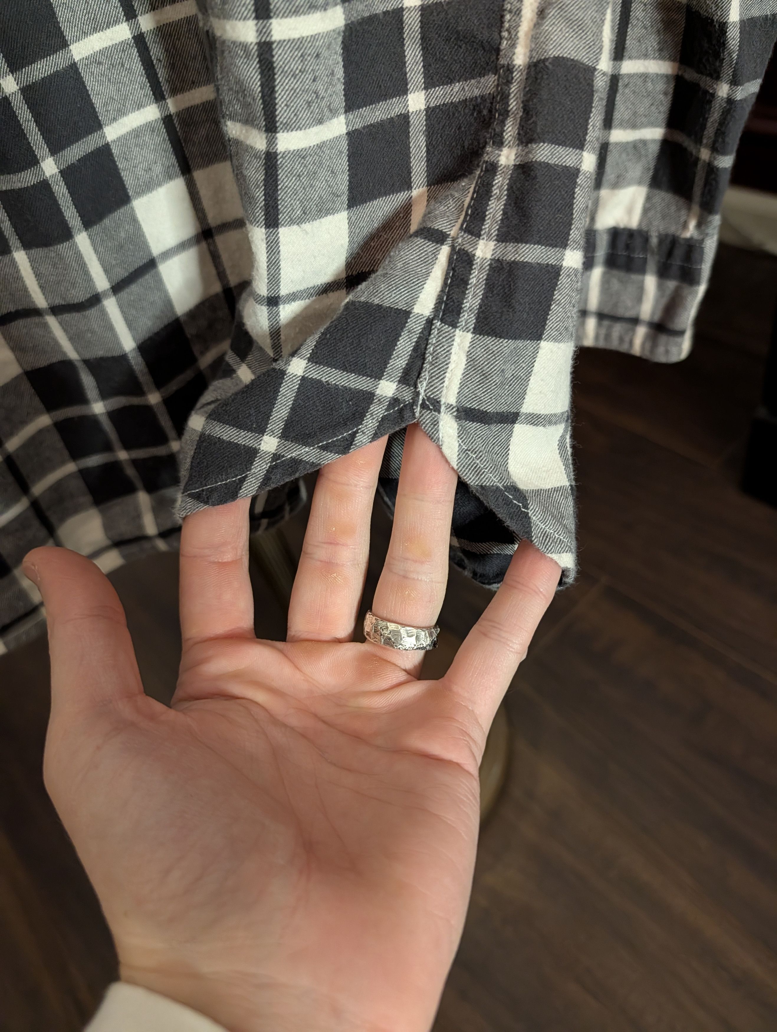 Allen Edmonds Plaid flannel dual chest pocket black/white button up shirt Size US M / EU 48-50 / 2 - 7 Thumbnail