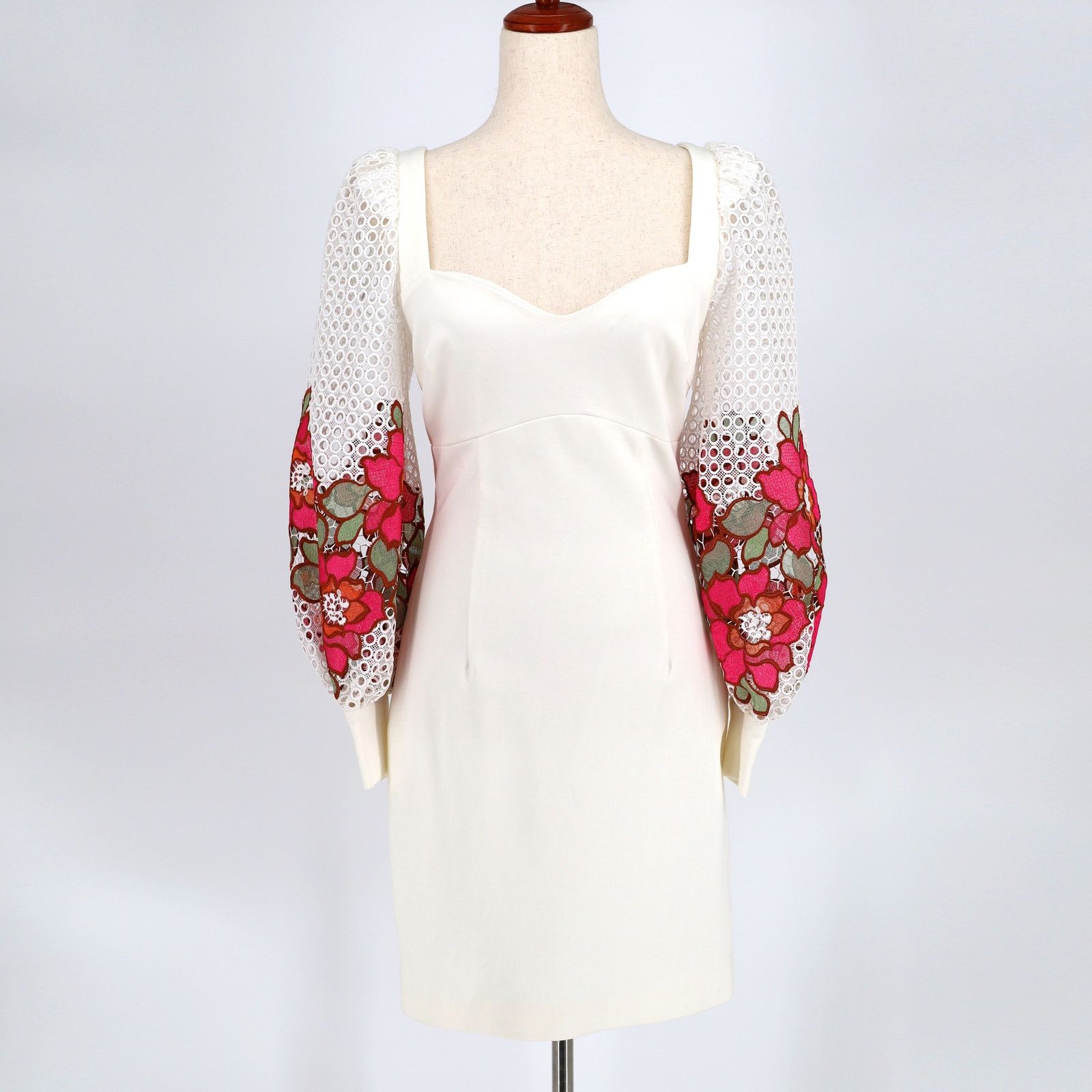 Elliatt Women Embroidered Balloon Sleeve Mini Dress Size S