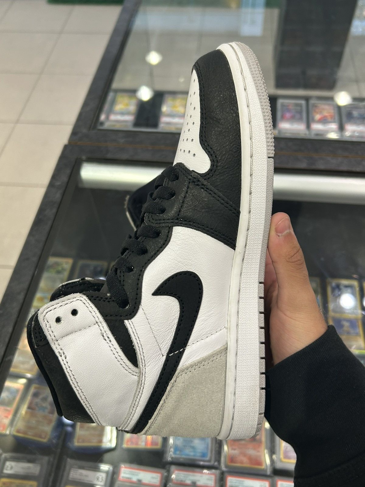 Jordan Brand Jordan 1 high bleached coral Size US 7.5 / EU 40-41 - 4 Thumbnail