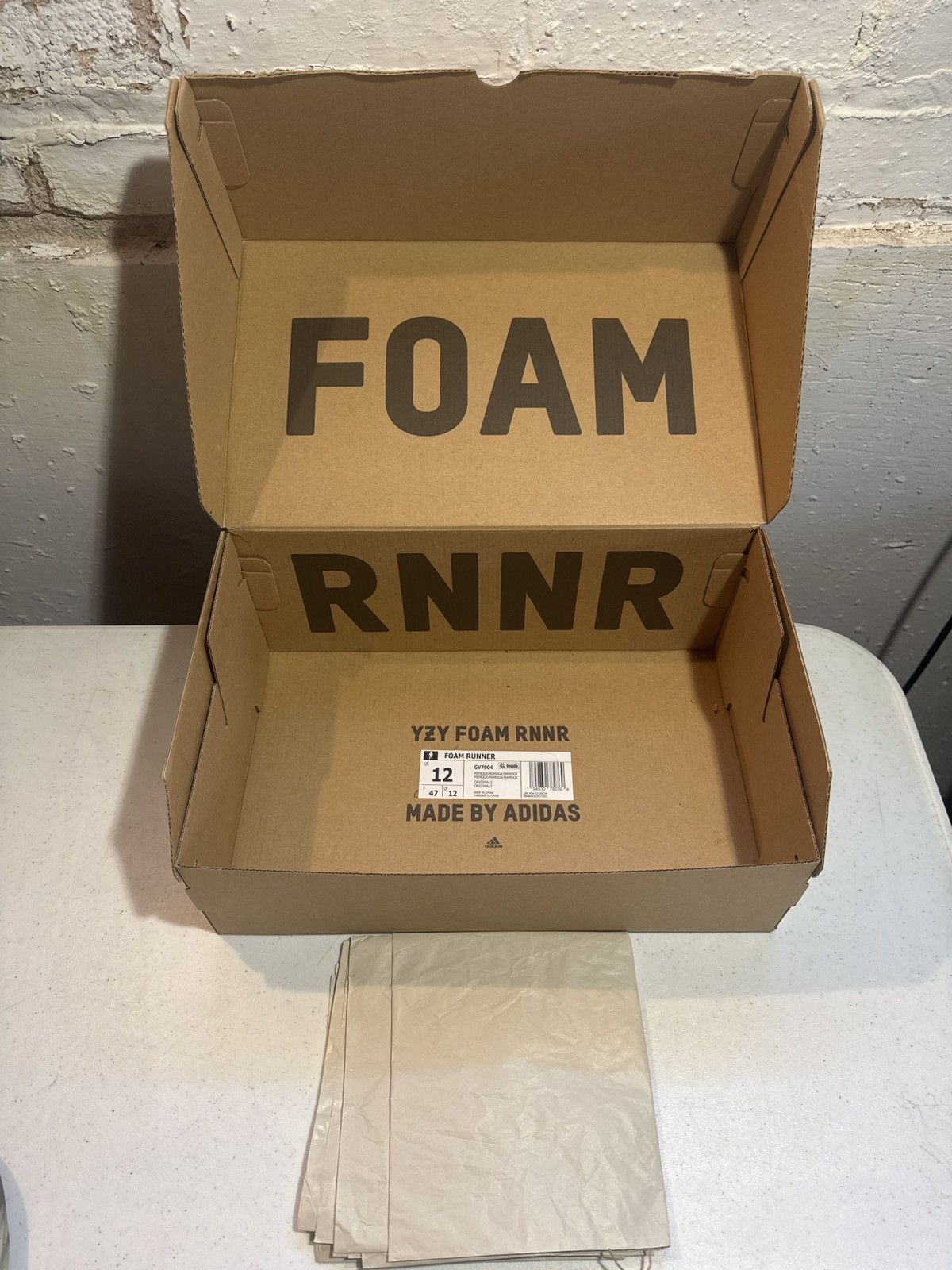 Adidas × Kanye West FOAM RNNR Size US 12 / EU 45 - 7 Thumbnail