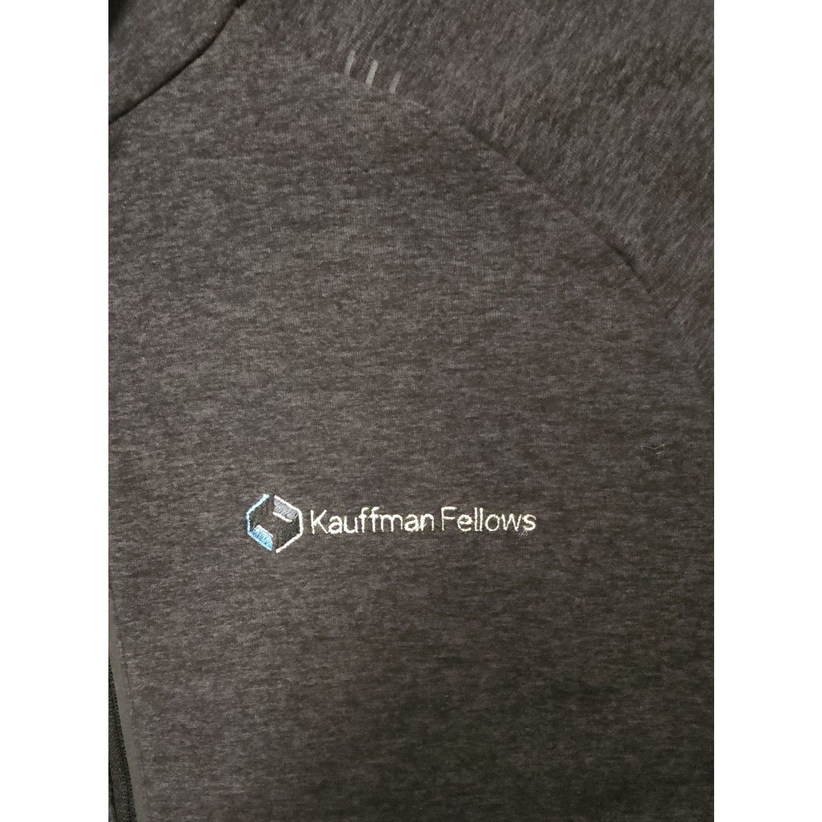 Lululemon lululemon mens Hoodie surge warm Size Large Size US L / EU 52-54 / 3 - 2 Thumbnail
