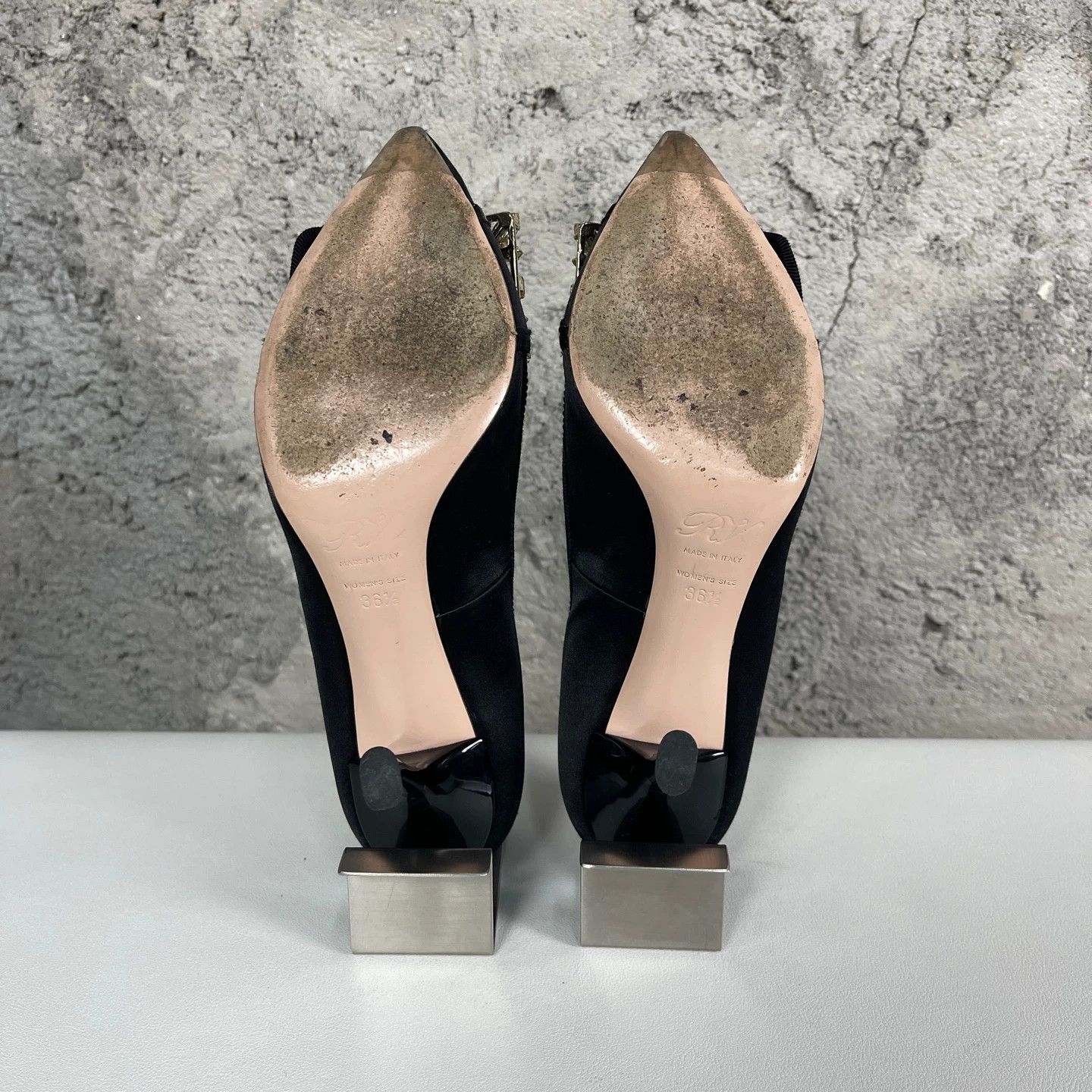 Roger Vivier RV Crystal Buckle High Heels 36.5 Size US 6 / IT 36 - 8 Thumbnail