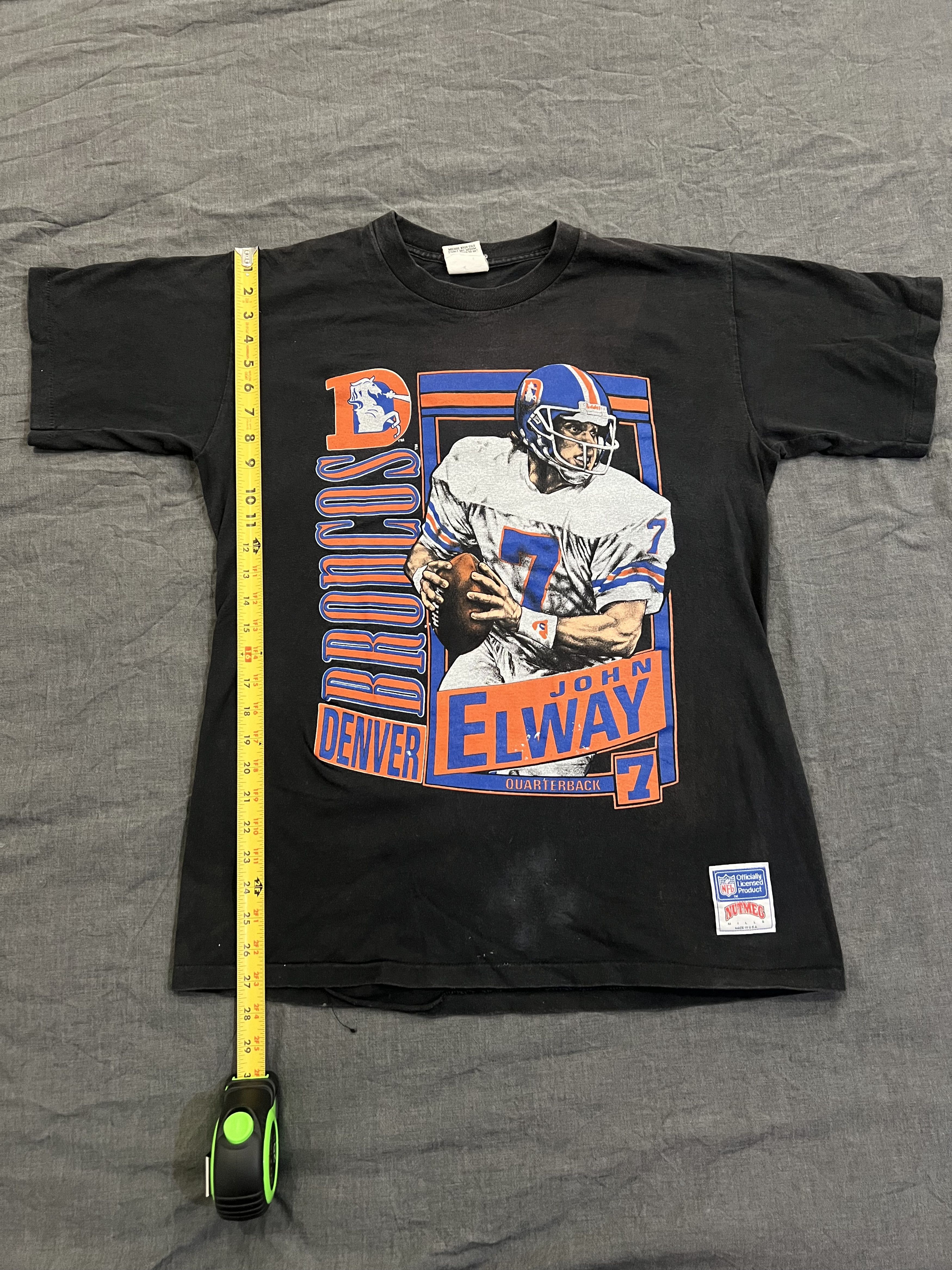 NFL × Nutmeg × Vintage Vintage Denver Broncos John Elway Nutmeg Stats T-Shirt Size US L / EU 52-54 / 3 - 4 Thumbnail