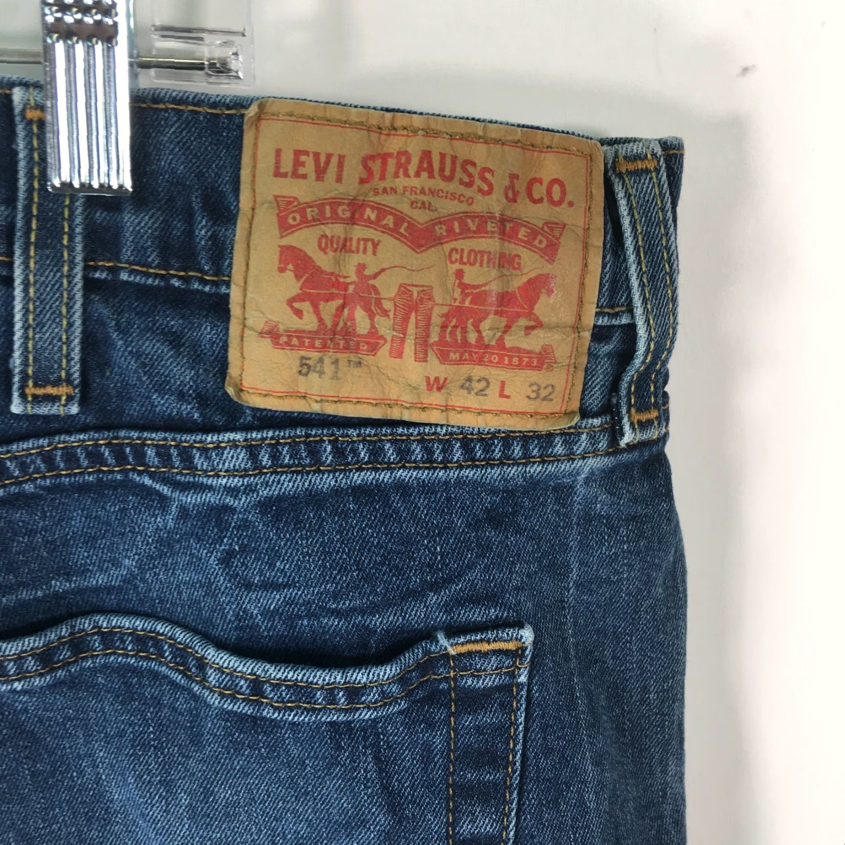 Levi's Levi's 541 Men's Jeans Regular Fit Straight Leg Blue Denim Size 42 x 32 Size US 42 / EU 58 - 4 Thumbnail