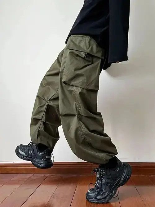 Other Vintage Streetwear black cargo parachute pants y2k Size US 32 / EU 48 - 1 Thumbnail