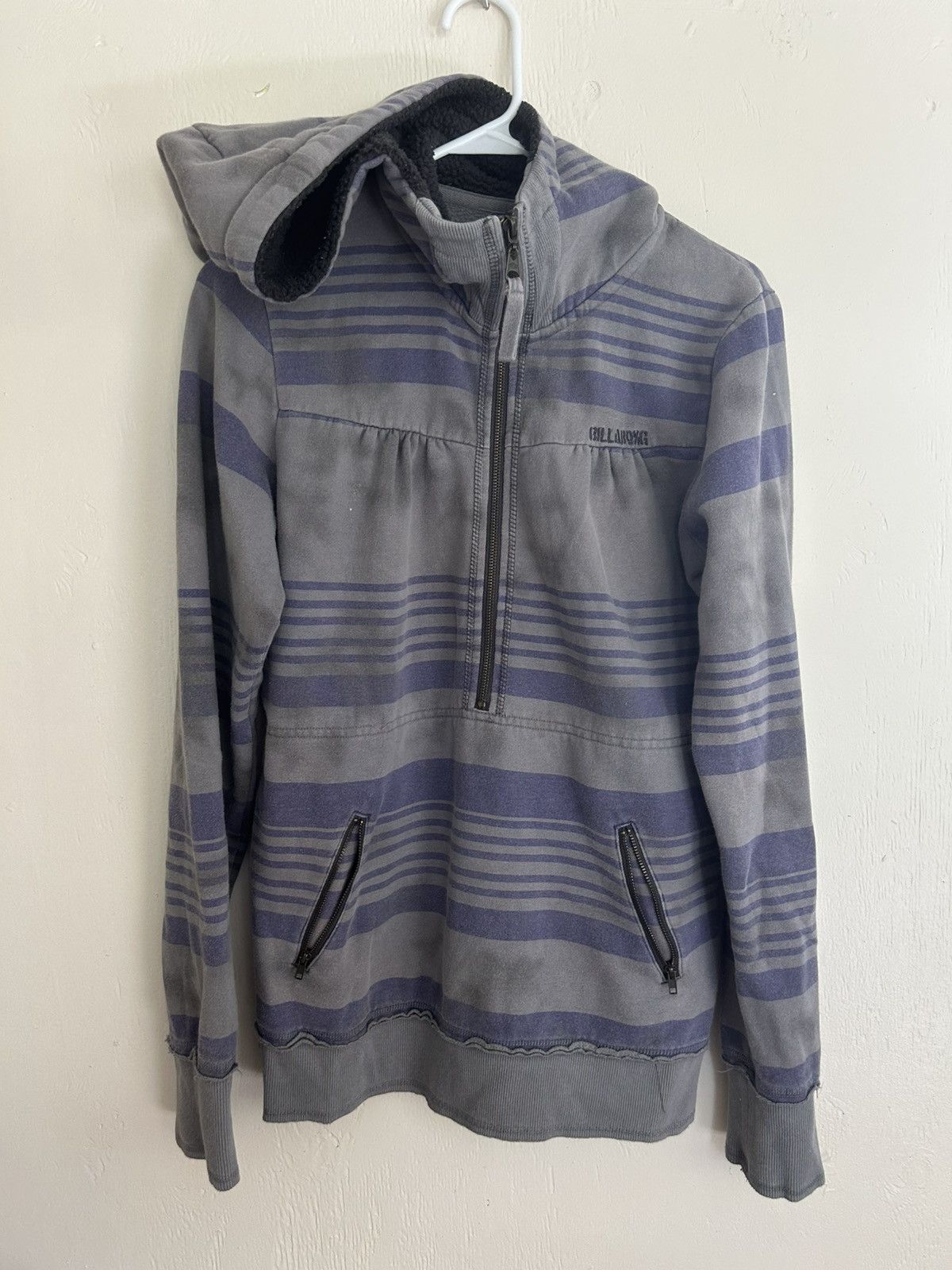 Billabong Vintage Billabong Half Zip Grey Striped Hoodie Size US XL / EU 56 / 4 - 1 Thumbnail