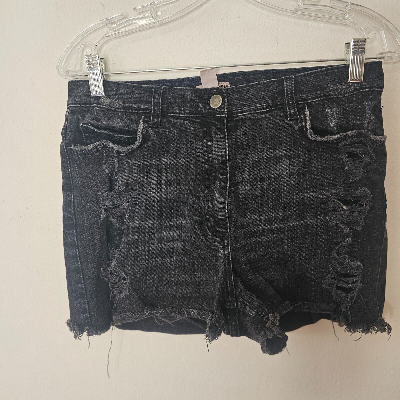 H&M H&M Gray Distressed Cut Off Raw Hem High Waist Jean Short 10 Size 32" / US 10 / IT 46 - 6 Thumbnail