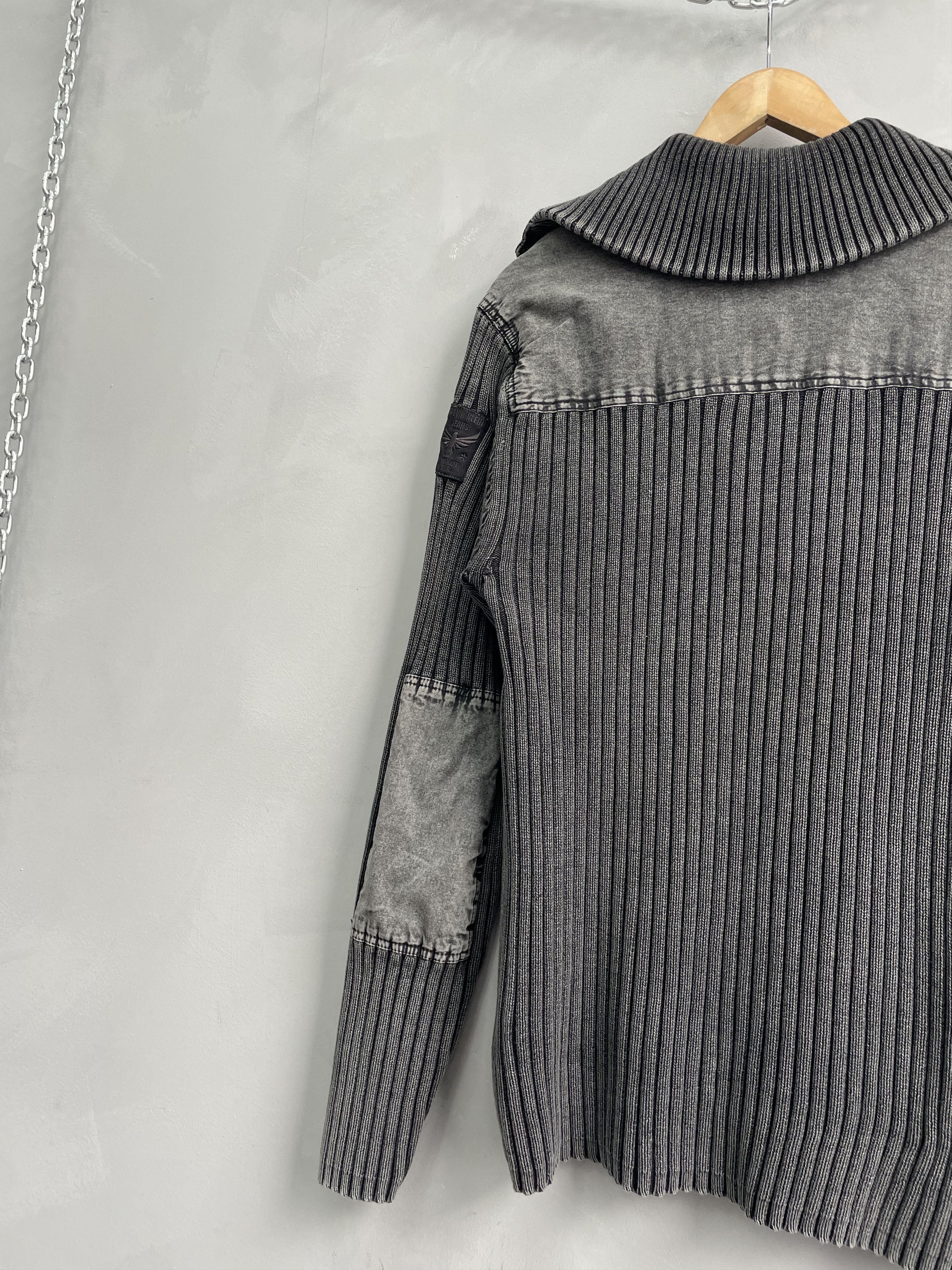 Calvin Klein Rare Calvin Klein Washed sweater y2k hype archival Size US L / EU 52-54 / 3 - 12 Thumbnail