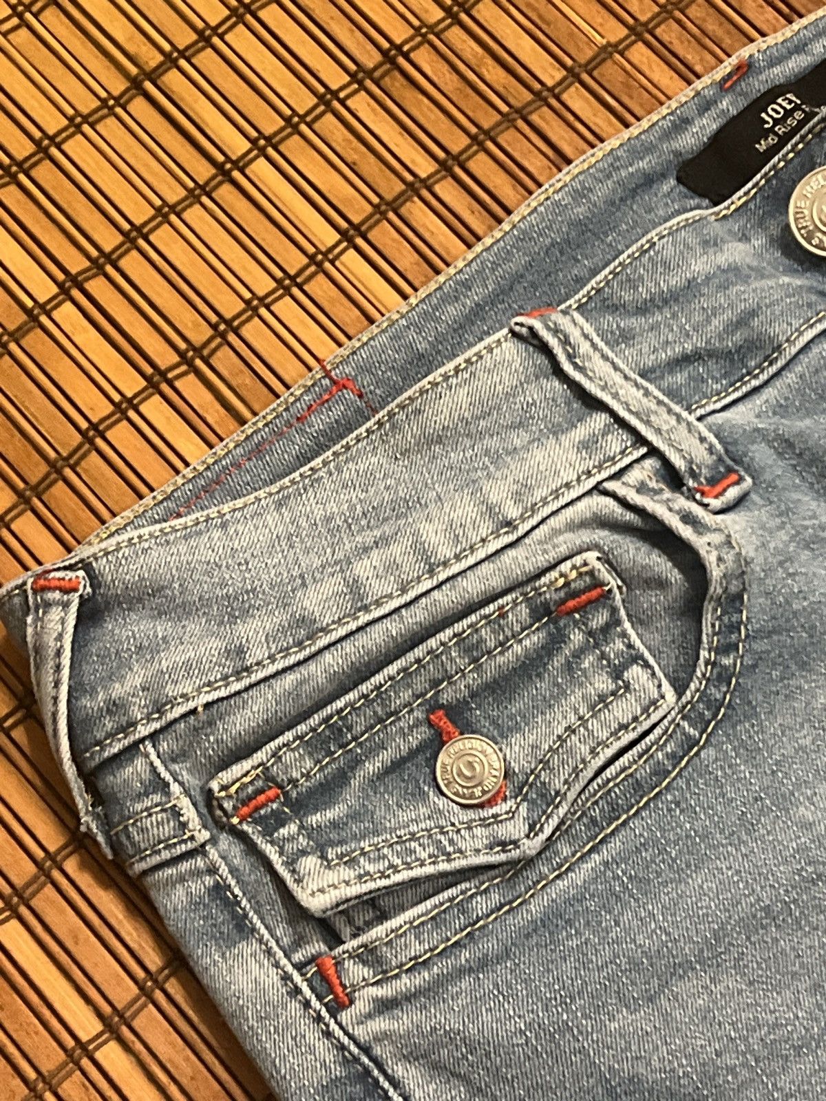 True Religion True religion M fresh wash joey midrise flare denim jean Size 30" / US 8 / IT 44 - 8 Thumbnail