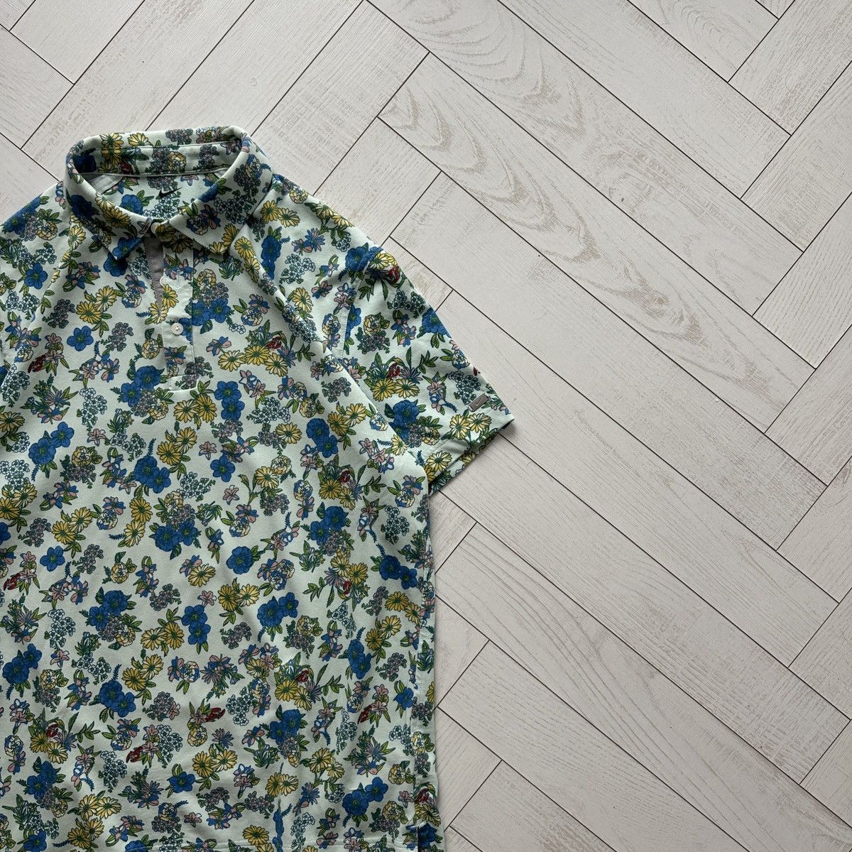 Nike Nike polo golf floral print streetwear vintage rare lobster Size US M / EU 48-50 / 2 - 14 Thumbnail