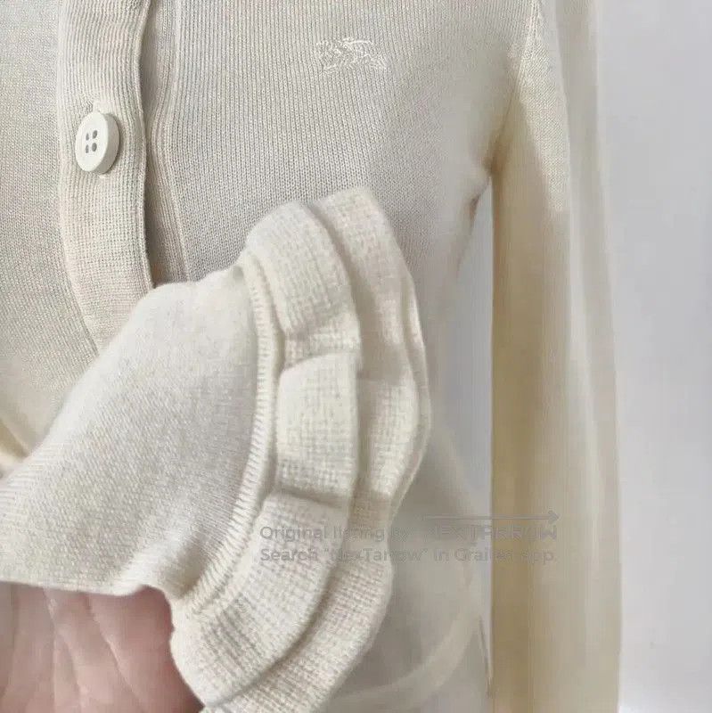 Other Burberry Women's Beige Wool Cardigan for Spring. Size M / US 6-8 / IT 42-44 - 3 Thumbnail
