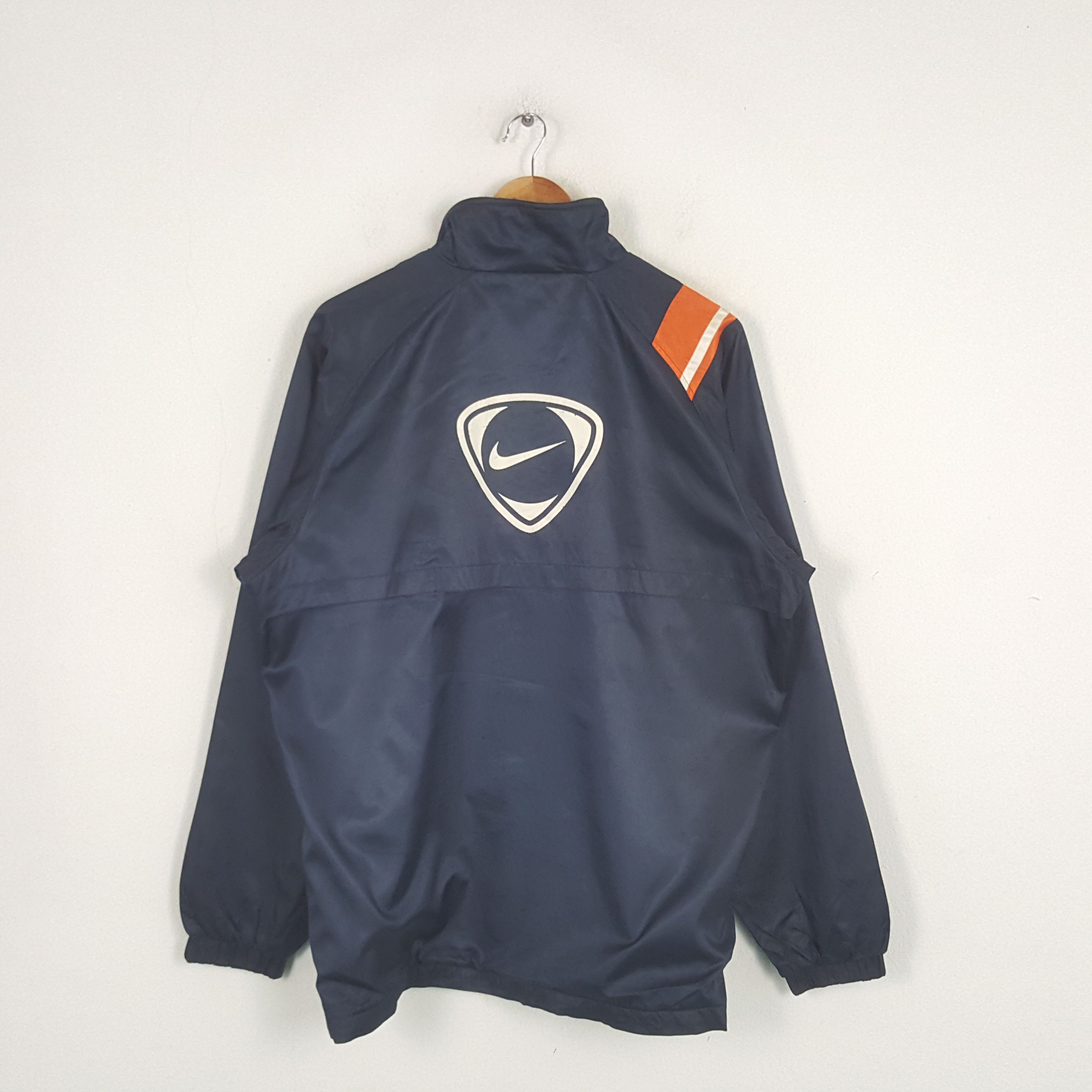 Nike × Vintage Vintage Nike American Sportwear Big Swoosh Jacket C281N11 Size US XL / EU 56 / 4 - 1 Thumbnail