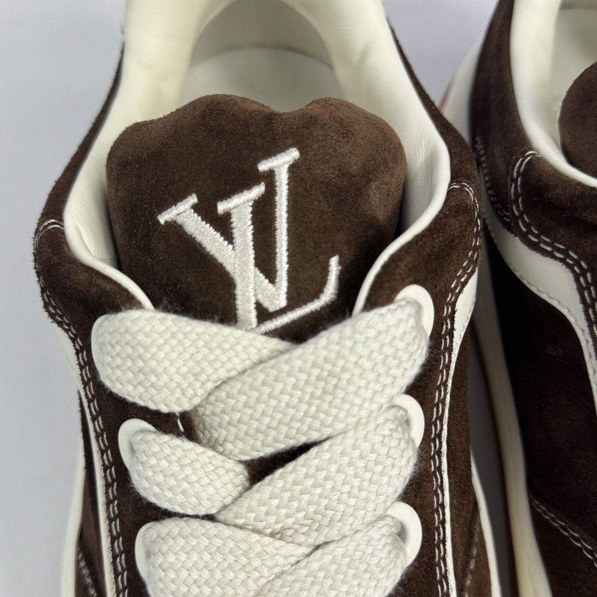 Louis Vuitton Louis Vuitton Titled Sneakers Size US 9.5 / EU 42-43 - 7 Thumbnail