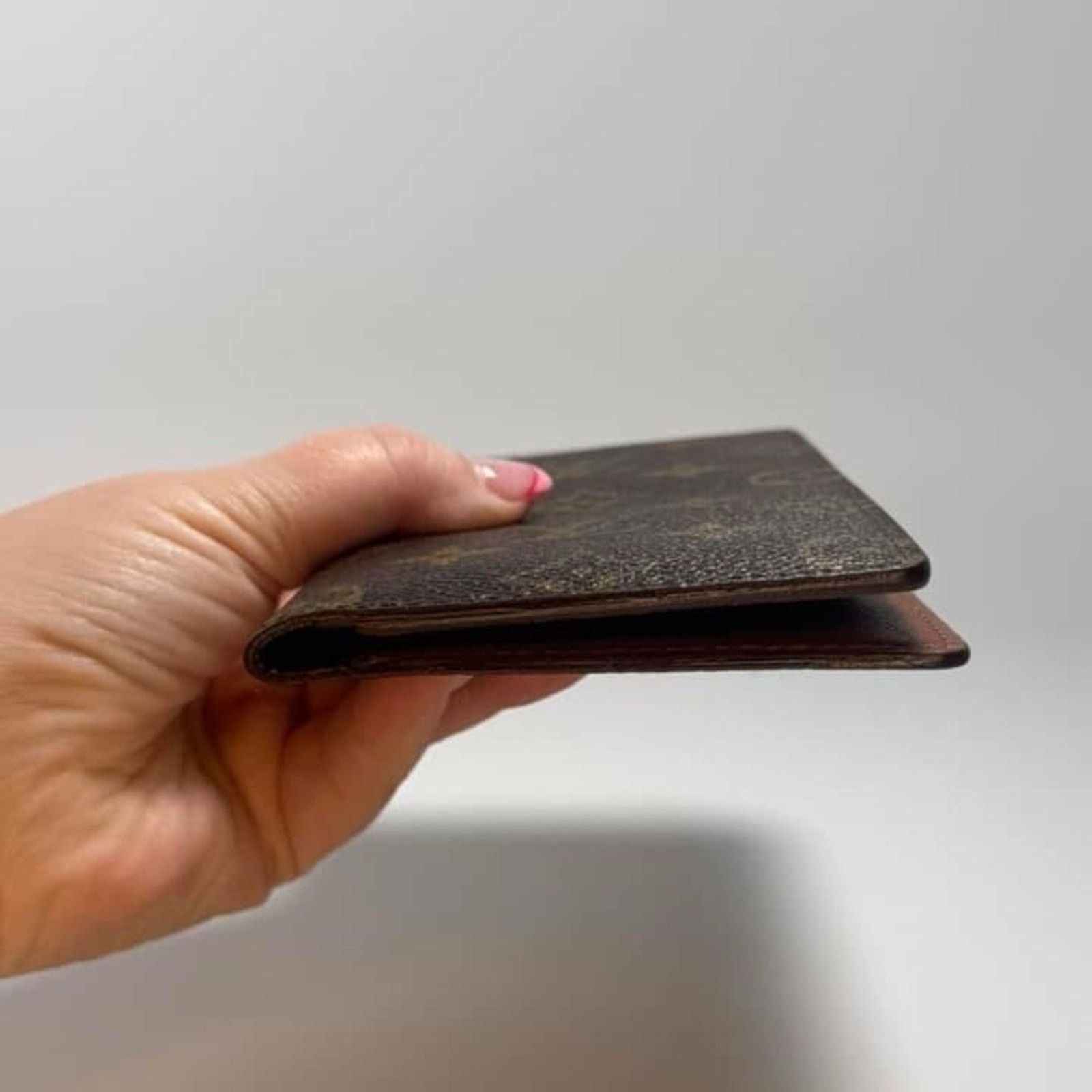Louis Vuitton Louis Vuitton Monogram Porte Valeurs Cartes Wallet/Passport Size ONE SIZE - 11 Thumbnail