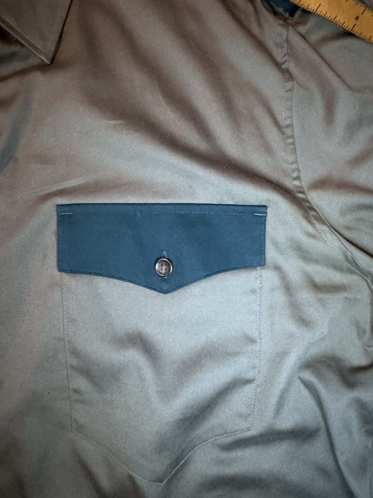 Calvin Klein Calvin Klein men's slimfit colorblocked sateen utility shirt Size US L / EU 52-54 / 3 - 2 Thumbnail