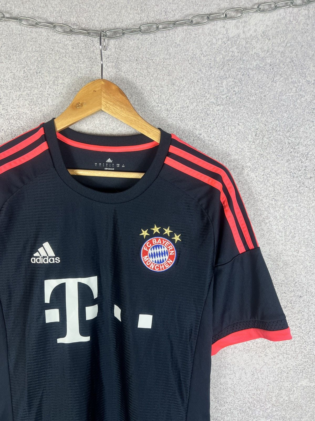 Adidas Adidas Bayern 2015 2016 Third Soccer Jersey Football Shirt Size US L / EU 52-54 / 3 - 2 Thumbnail
