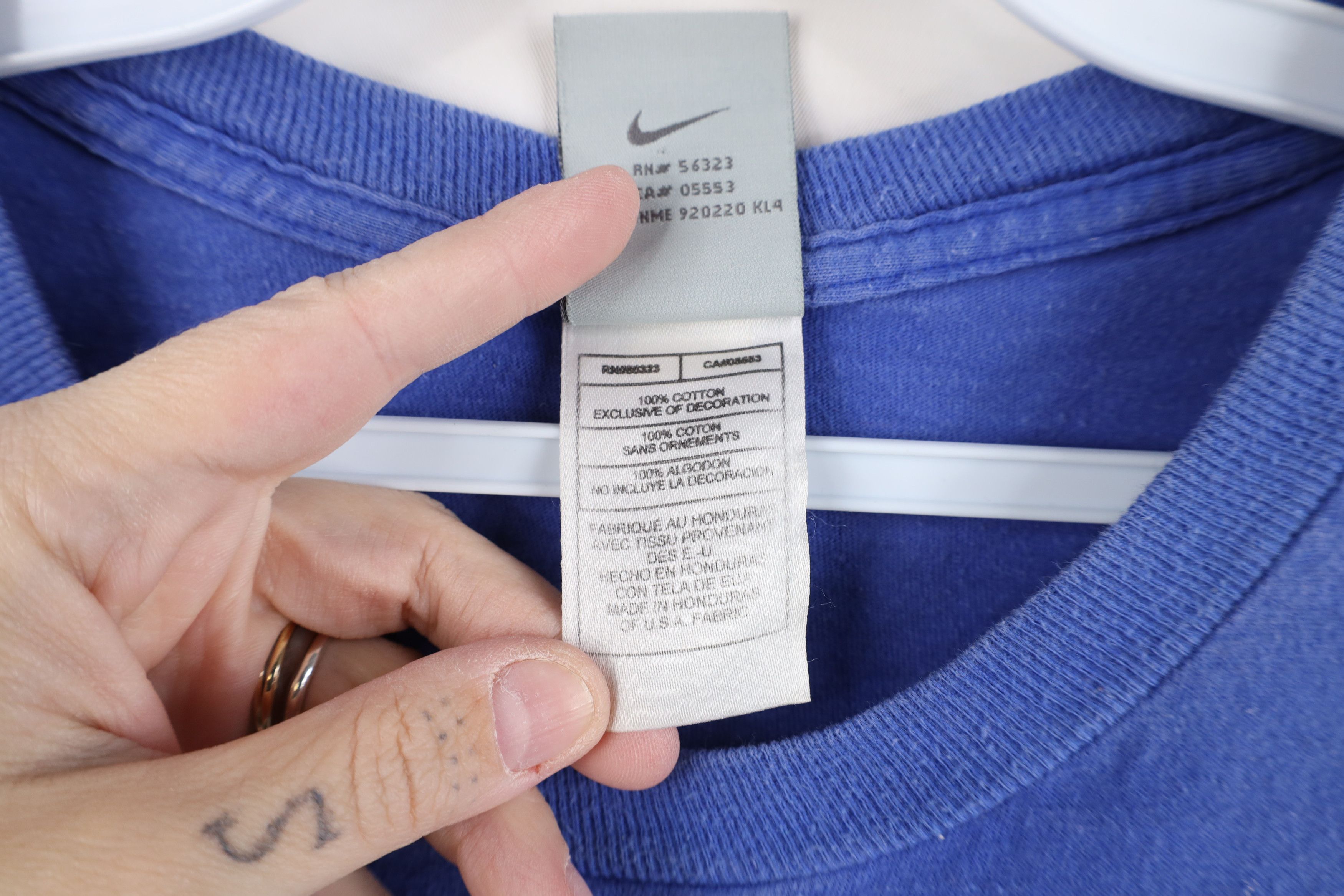 Nike Vintage Nike Basketball Scott Center Swoosh T-Shirt Blue Size US XL / EU 56 / 4 - 7 Thumbnail