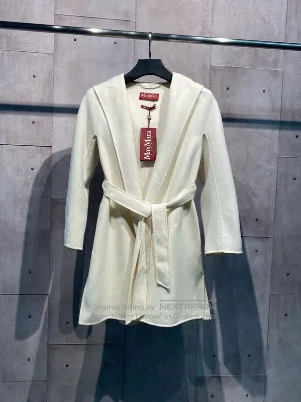Max Mara MaxMara Women's White Wool Blend Winter Coat . Size L / US 10 / IT 46 - 1 Thumbnail
