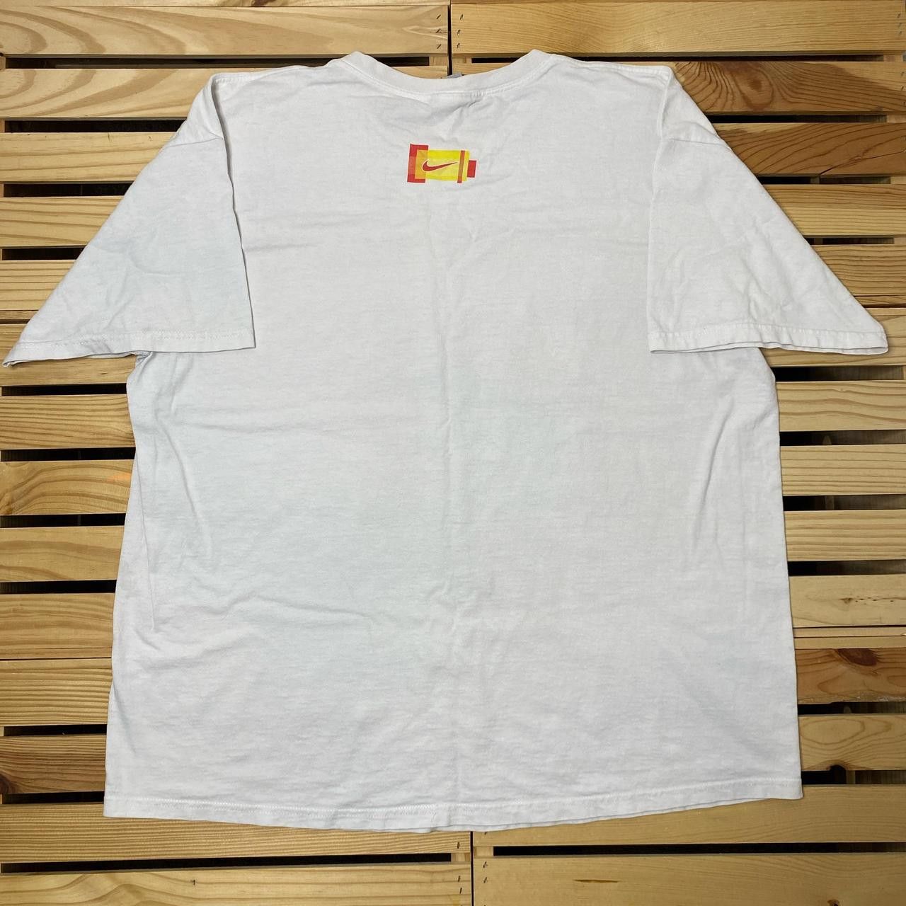 Nike Vintage Nike Box Logo White Tee Size XL Size US XL / EU 56 / 4 - 2 Thumbnail