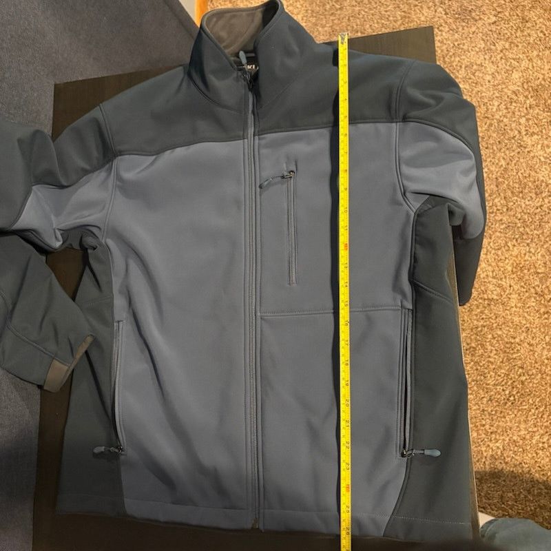 Kirkland Signature Kirkland Softshell Jacket Men M Full Zip Mock Tech Pocket Size US M / EU 48-50 / 2 - 7 Thumbnail