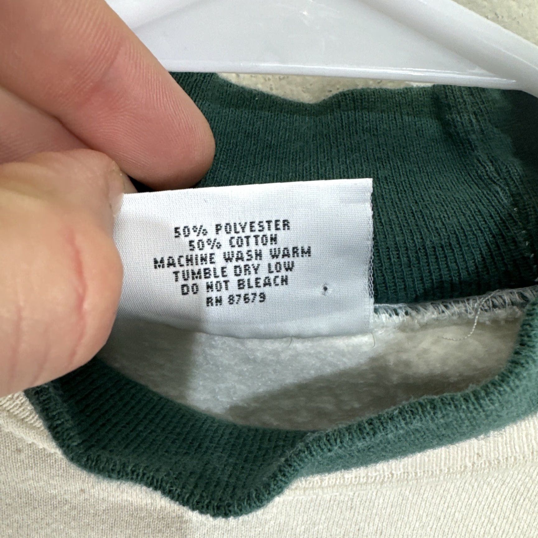 Vintage VINTAGE Cheek O Sportswear Sweatshirt Large No One Like Grandma Granny Bear Shirt Womens 1990s White Cotton Blend Grunge Size L / US 10 / IT 46 - 3 Thumbnail