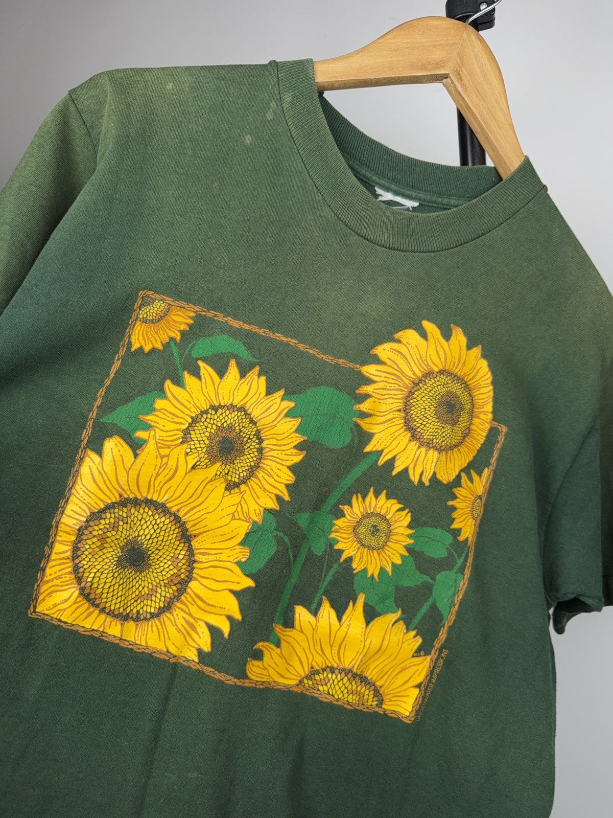 Vintage Vintage 90s Underwater Impressions Sunflower Graphic T-Shirt Size US M / EU 48-50 / 2 - 5 Thumbnail