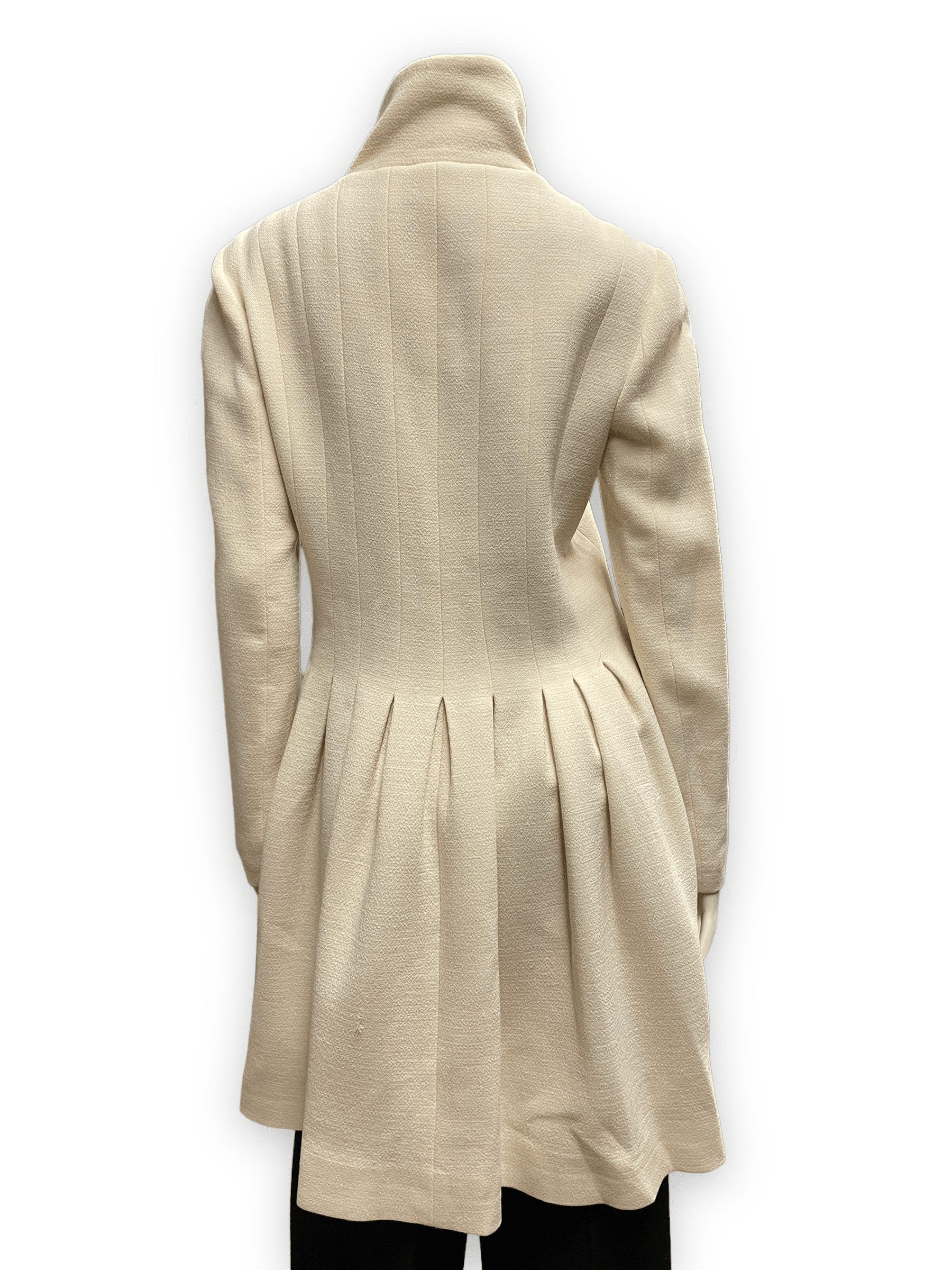 Giambattista Valli Giambattista Valli Vintage Fitted Cream Wool Dress Coat Made In Italy Size M Size M / US 6-8 / IT 42-44 - 2 Thumbnail
