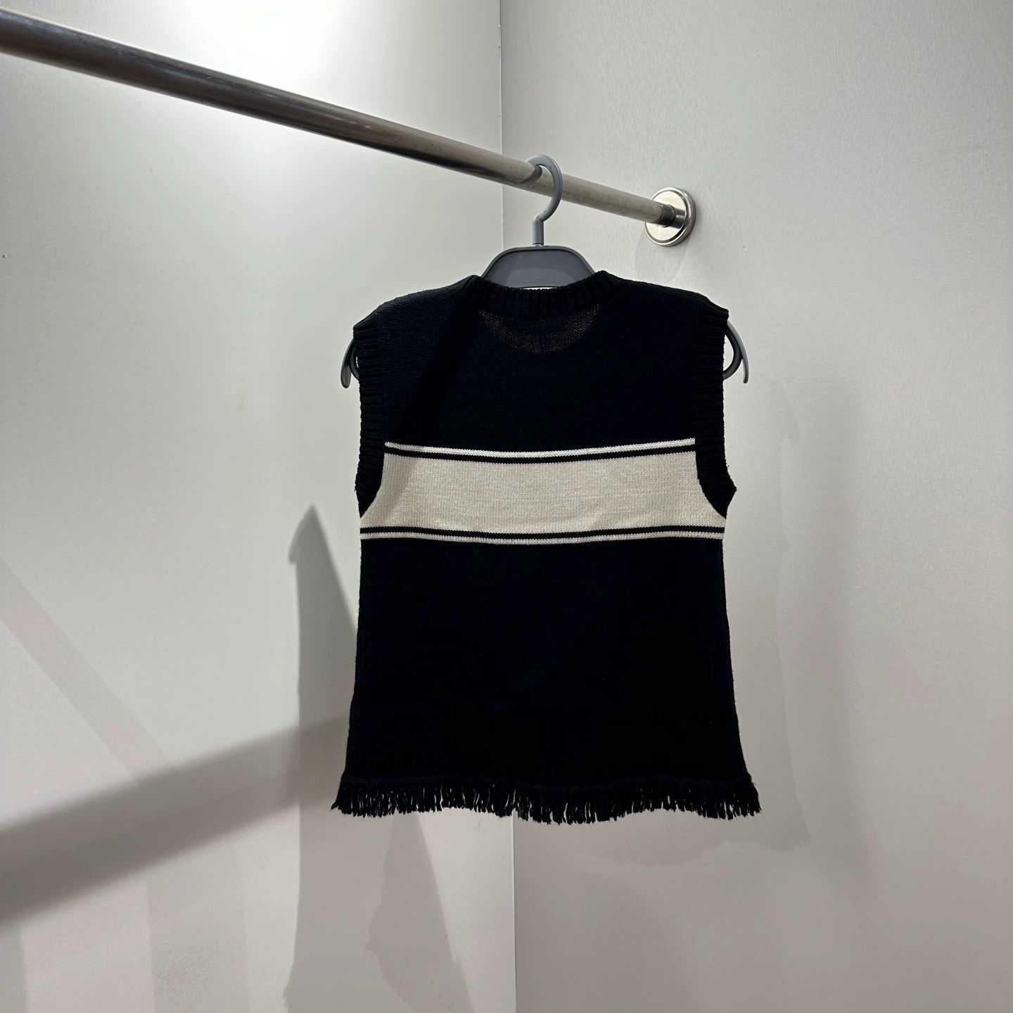 Christian Dior Monsieur Christian Dior may241 sleeveless wool tank top 12 Size XL / US 12-14 / IT 48-50 - 2 Thumbnail