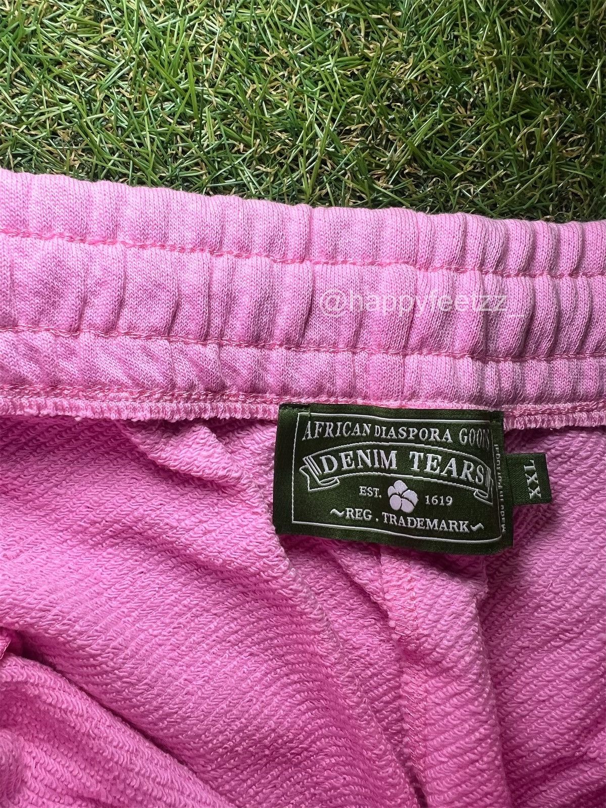 DENIM TEARS Denim Tears Pink Wreath XXL Sweatpants Size US 44 / EU 60 - 4 Thumbnail